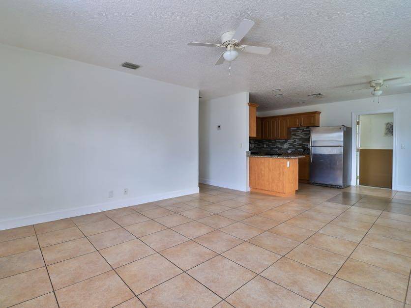 Lake Worth Beach, FL 33460,1602 N N J ST 3