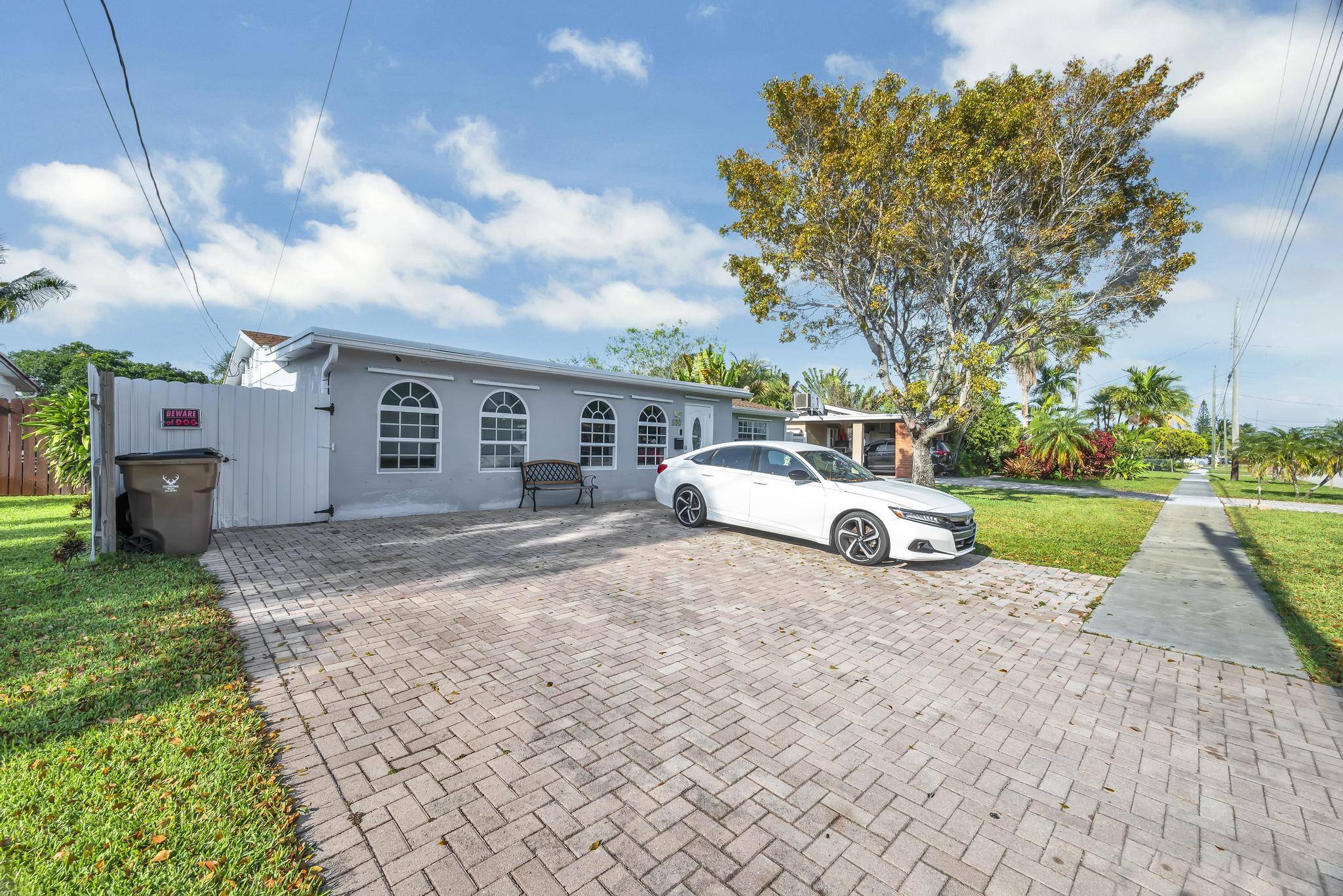 Deerfield Beach, FL 33064,471 NW 39th ST
