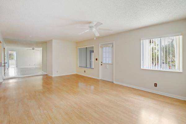 Greenacres, FL 33463,433 Pine Glen LN A-2