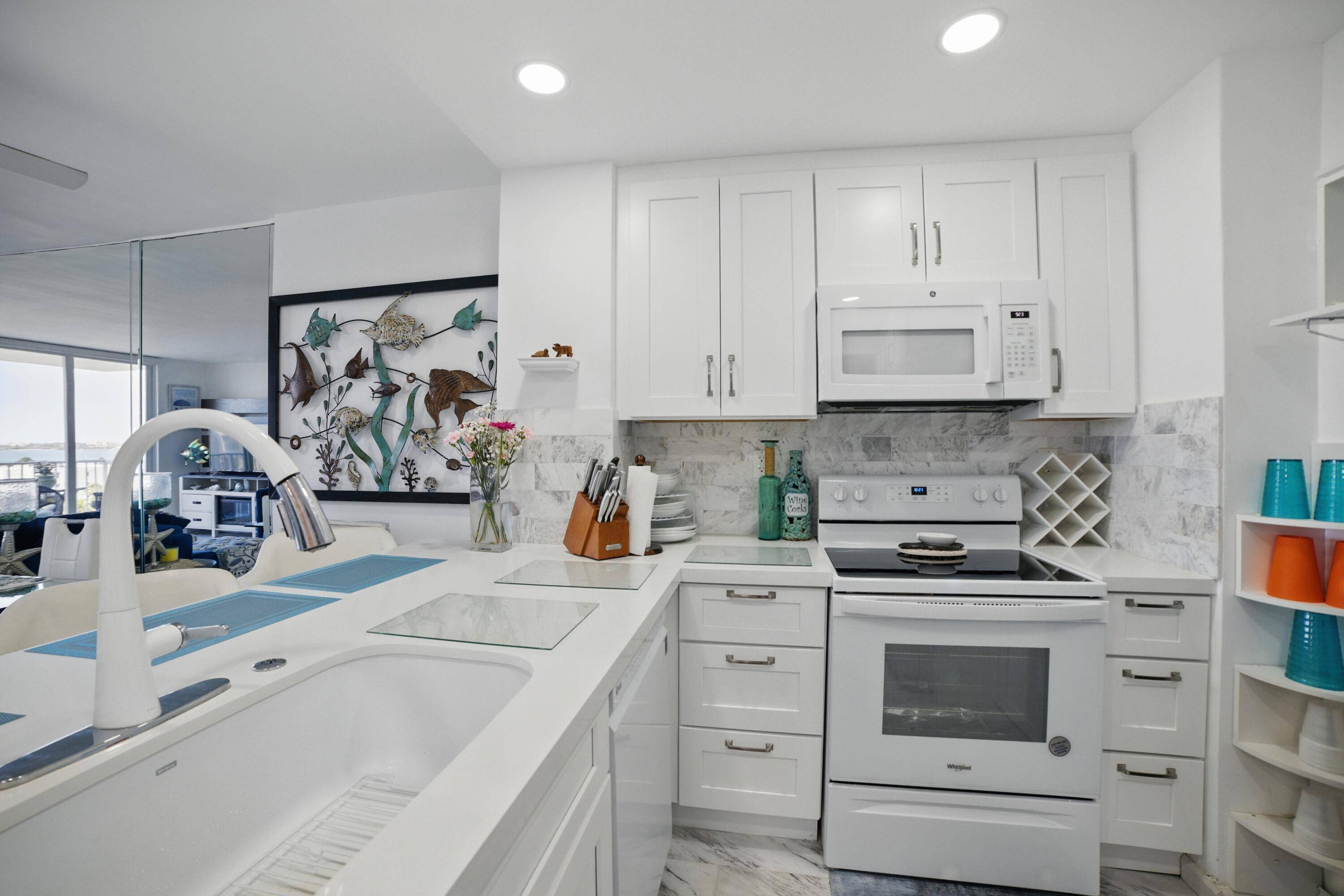 South Palm Beach, FL 33480,3540 S Ocean BLVD 714