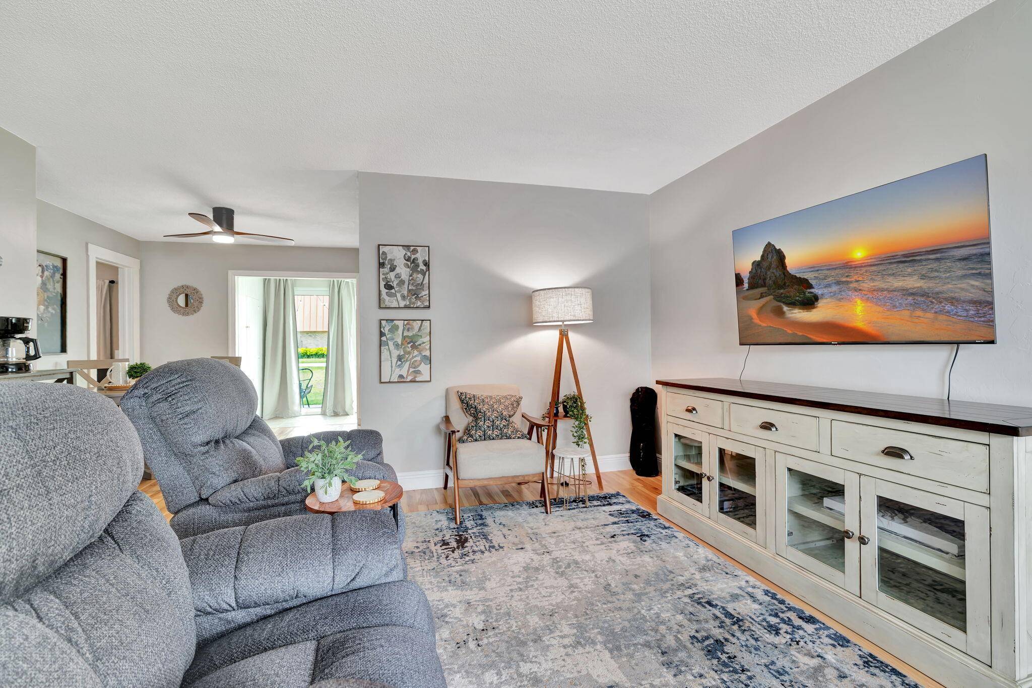 Palm Beach Gardens, FL 33410,3210 S Meridian WAY 10