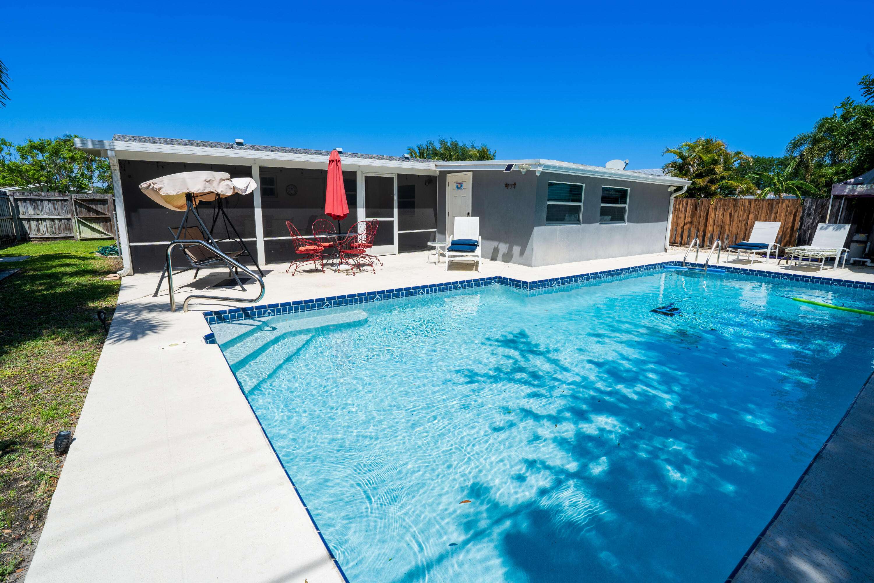 Palm Beach Gardens, FL 33410,4386 Bamboo DR
