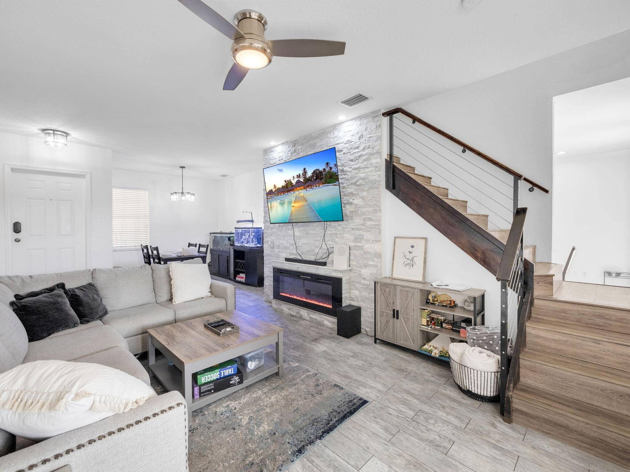Royal Palm Beach, FL 33411,575 Calamint Pt PT