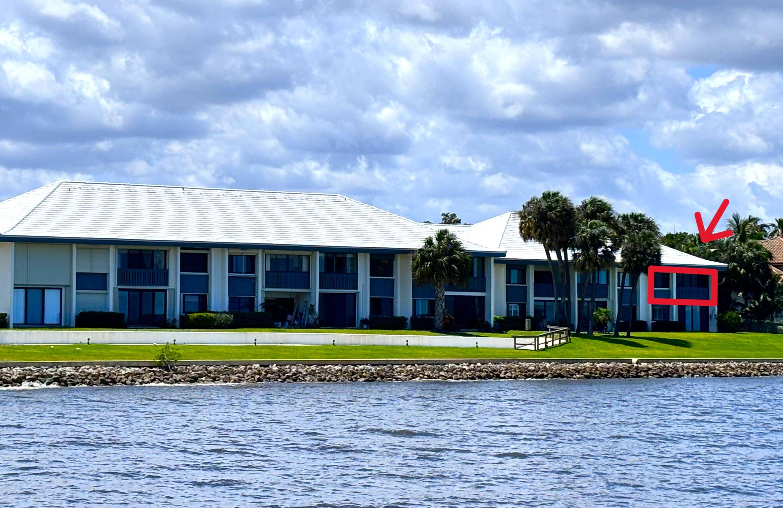Stuart, FL 34996,175 SE Saint Lucie BLVD F116