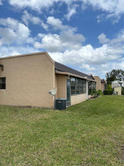 West Palm Beach, FL 33411,114 Lake Nancy DR