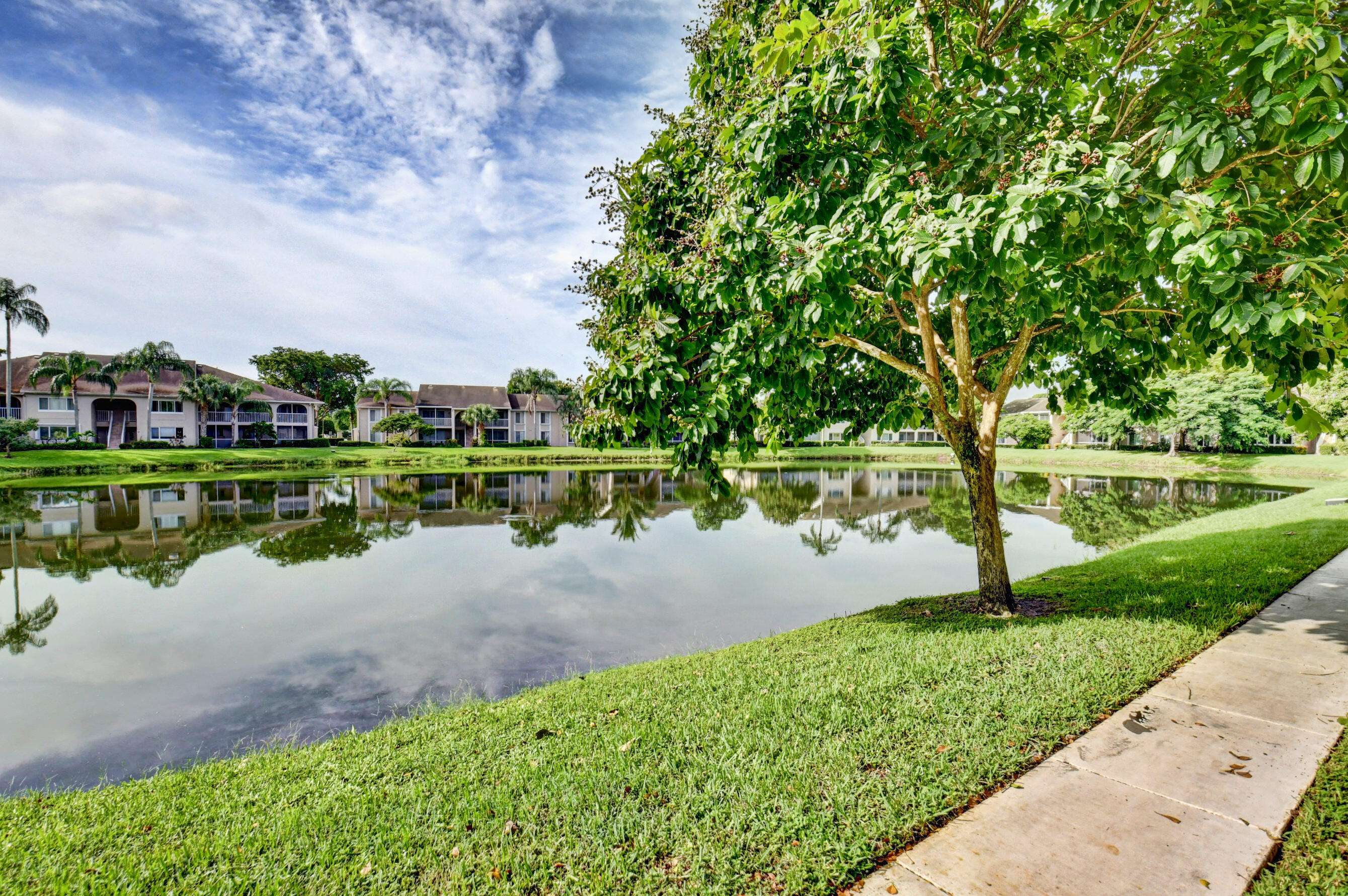 Delray Beach, FL 33446,13790 Oneida DR C1
