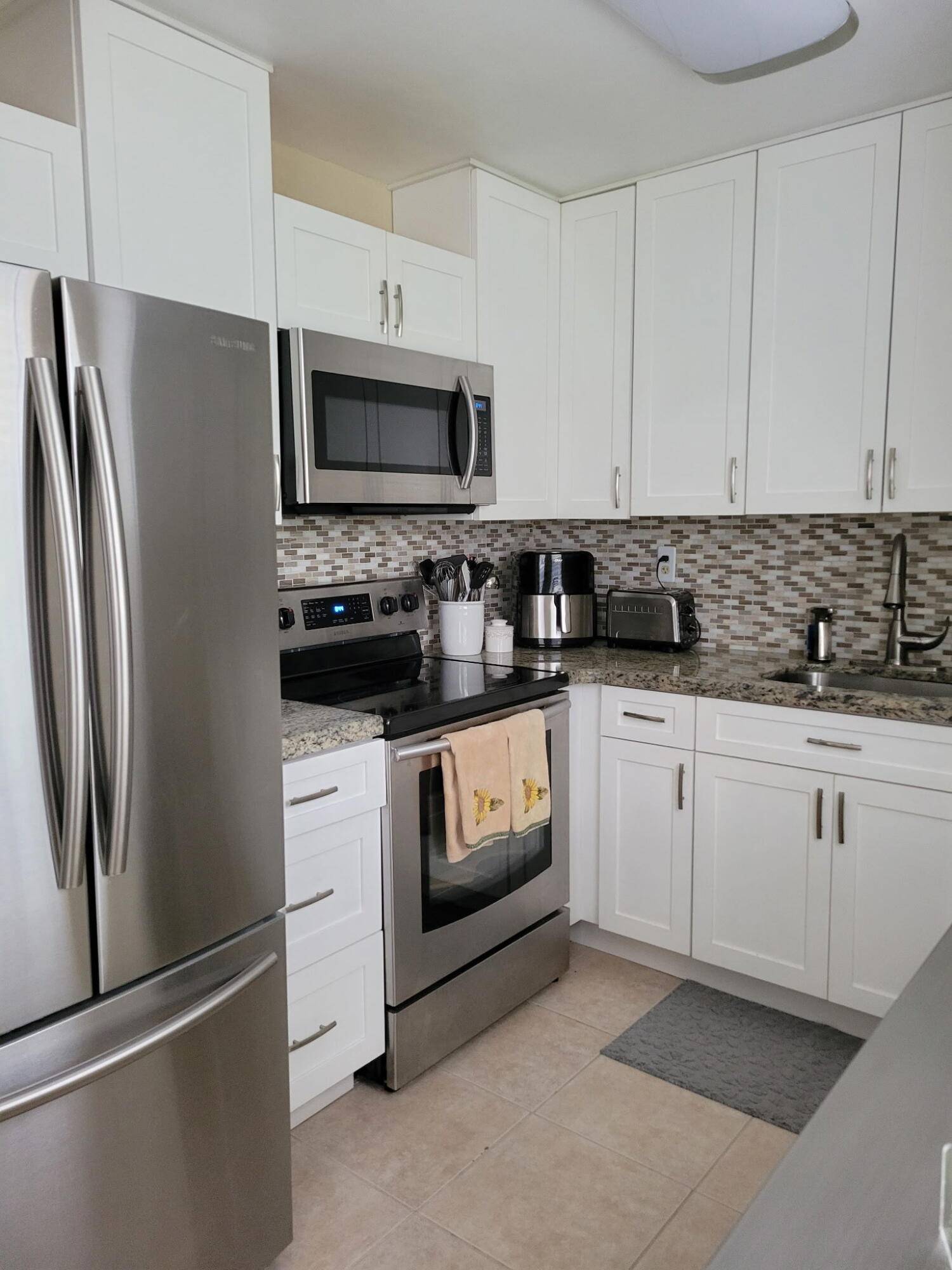 Delray Beach, FL 33484,341 Burgundy H H