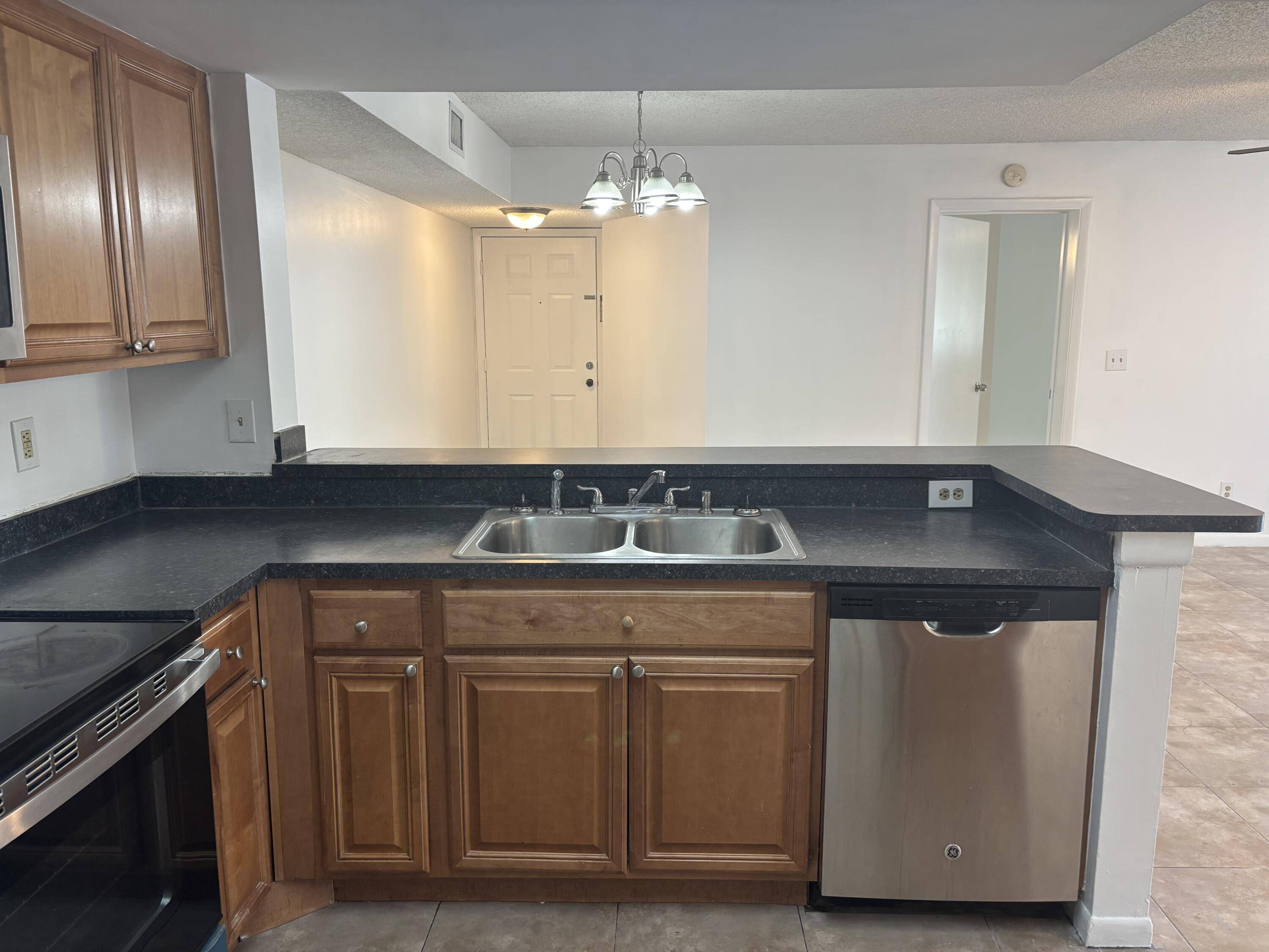 Coral Springs, FL 33071,9266 W Atlantic BLVD 1012