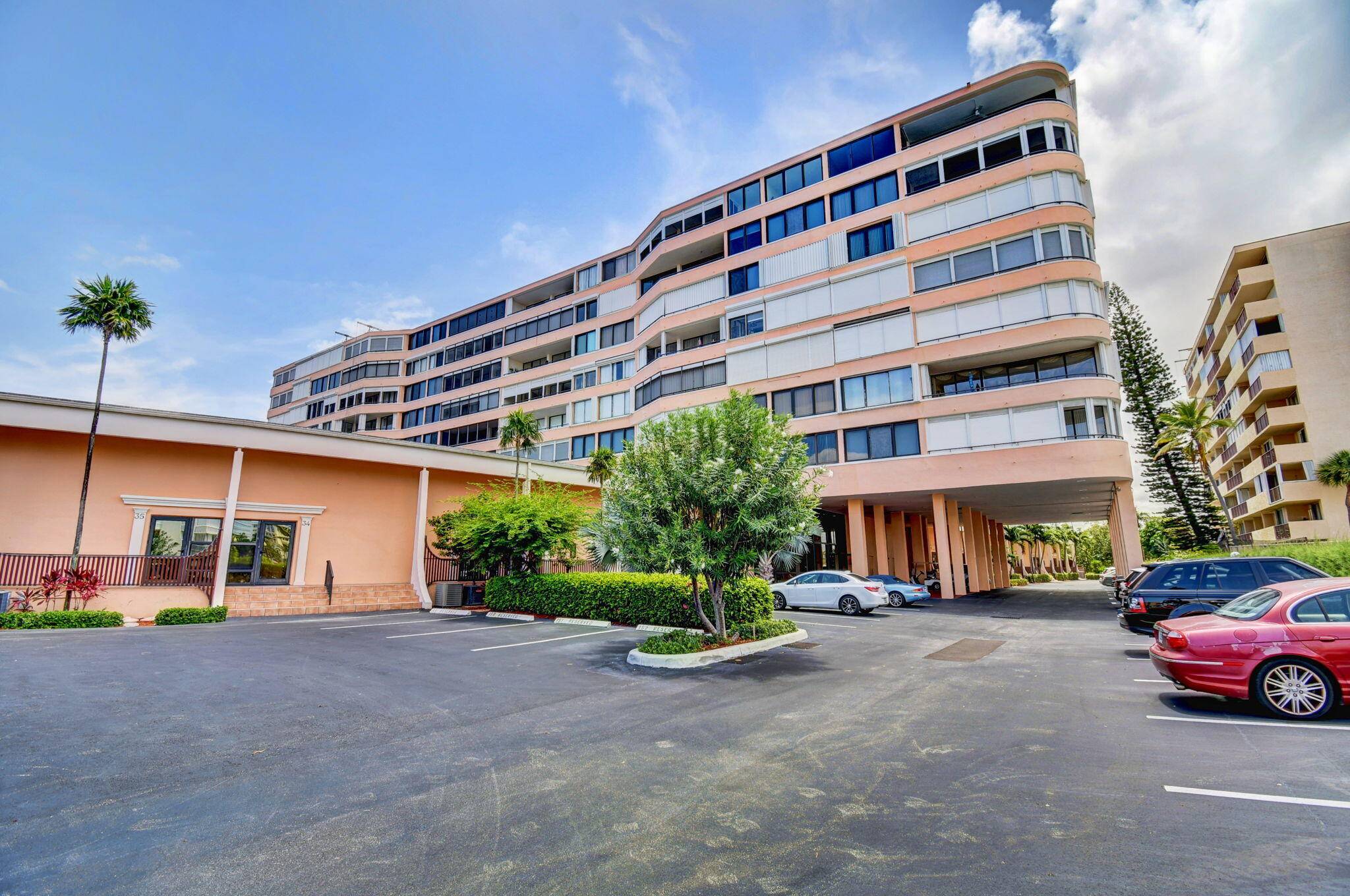 South Palm Beach, FL 33480,3589 S Ocean BLVD 509