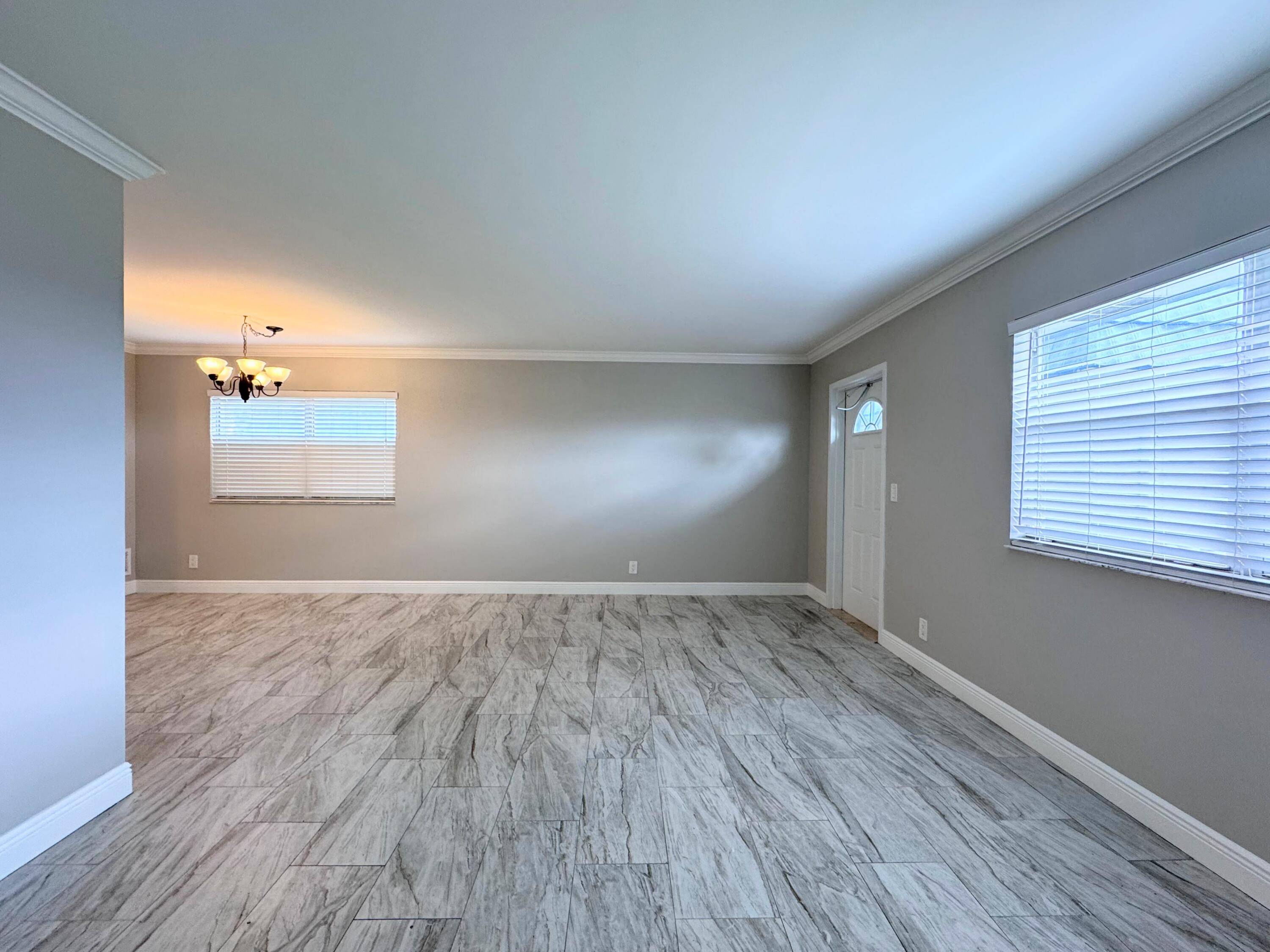Delray Beach, FL 33446,195 Tuscany C