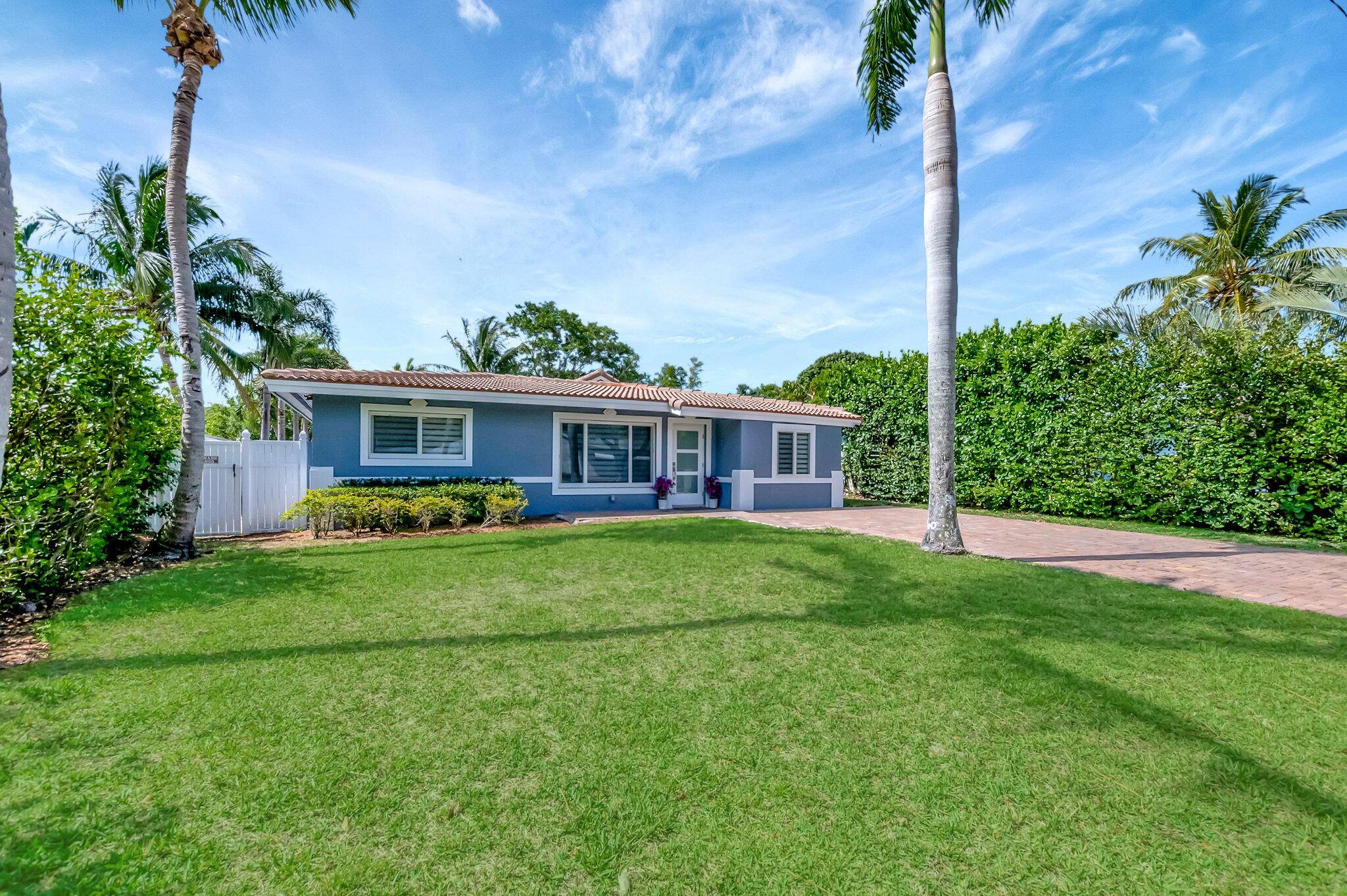 Boca Raton, FL 33432,360 SW 2nd ST