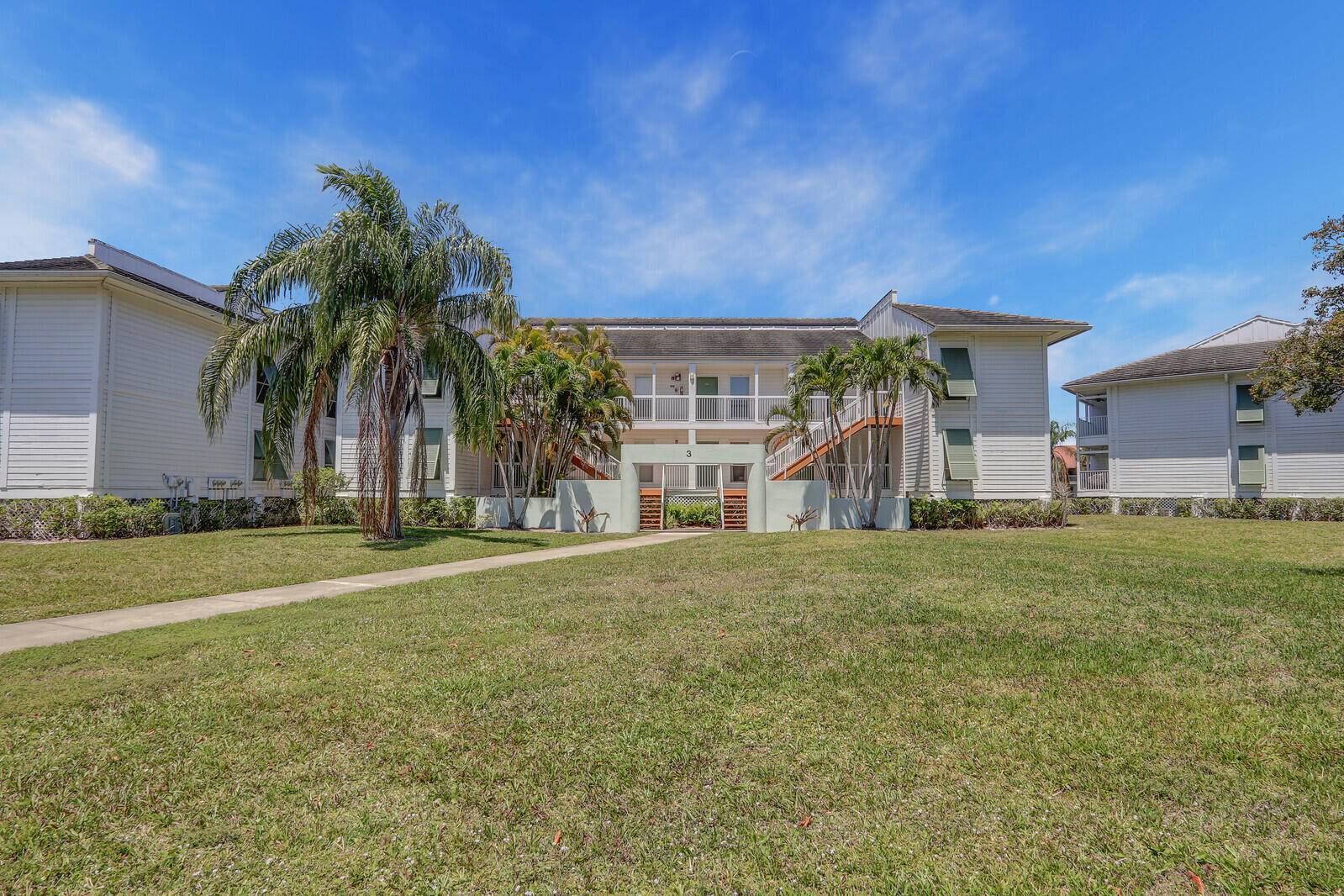 Palm Beach Gardens, FL 33418,279 Cypress Point DR