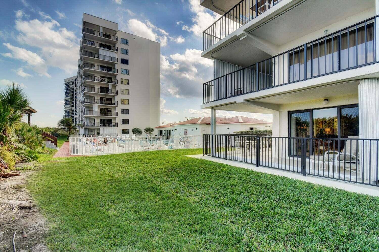 Jensen Beach, FL 34957,9400 S Ocean DR 108
