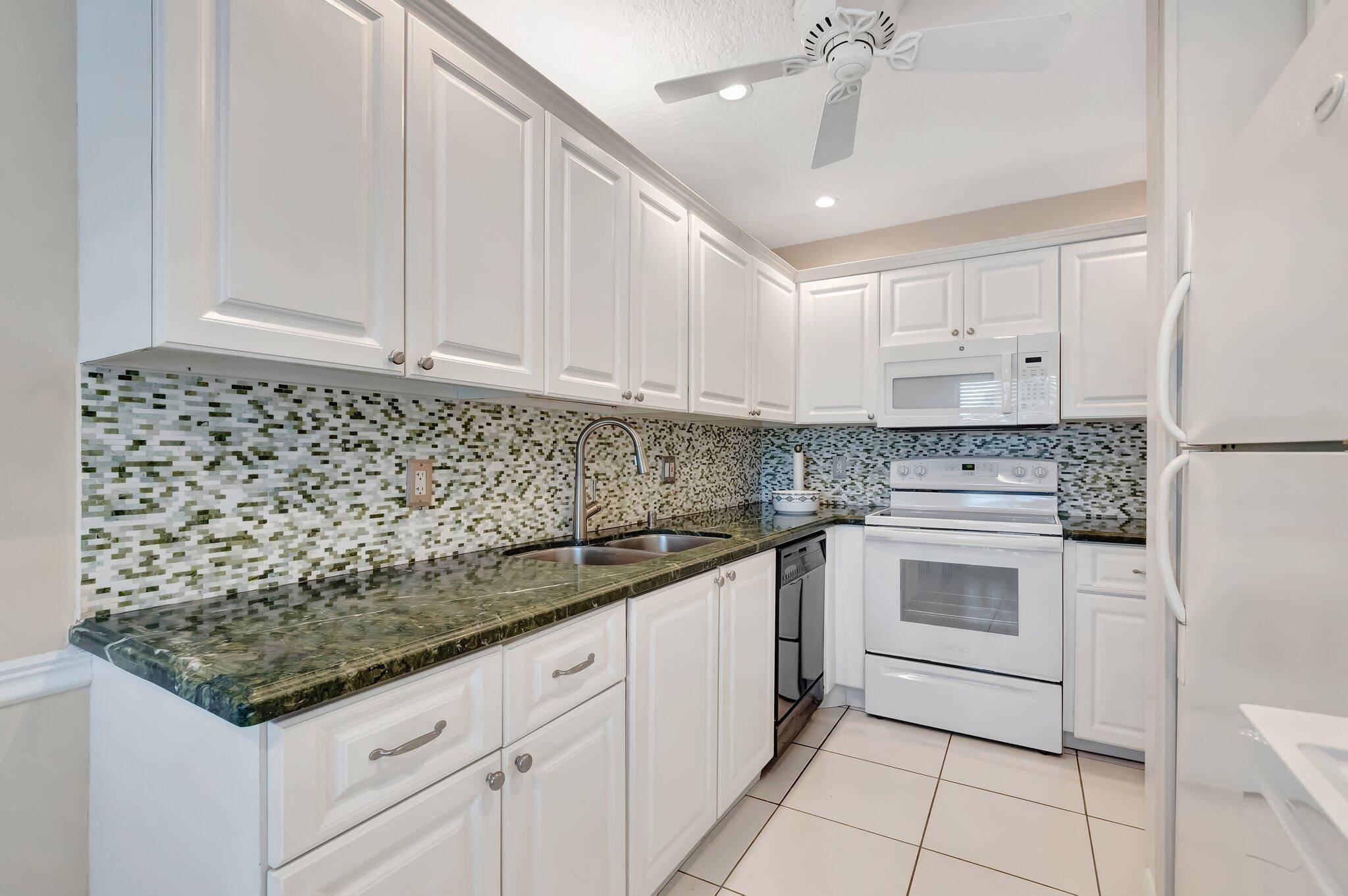 Delray Beach, FL 33445,2321 Croton LN 100-D