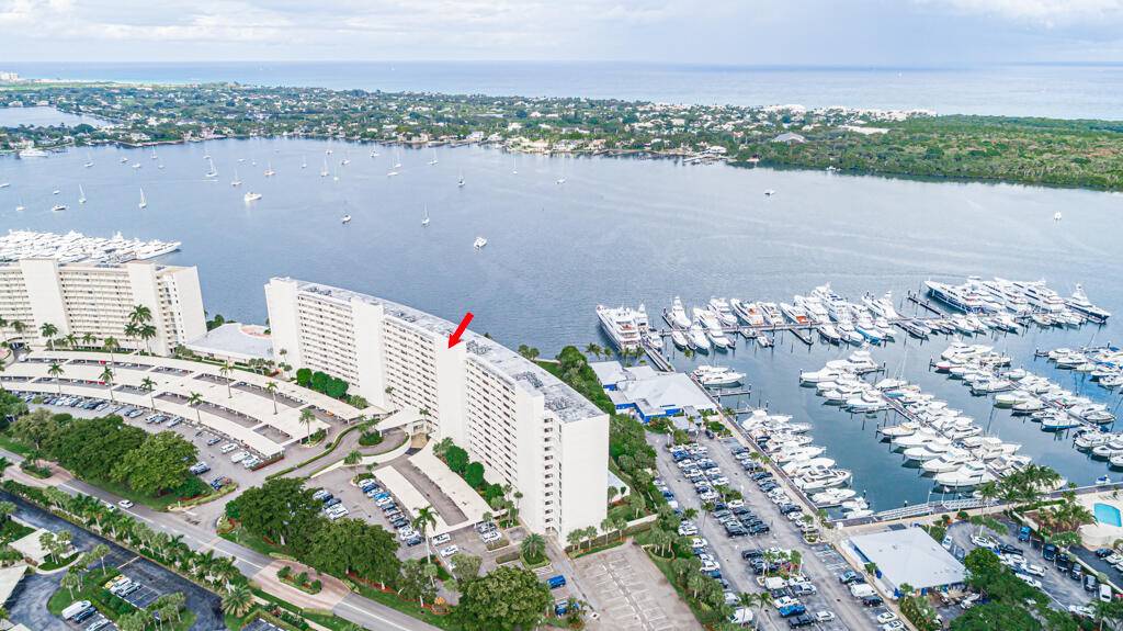 North Palm Beach, FL 33408,120 Lakeshore DR 735