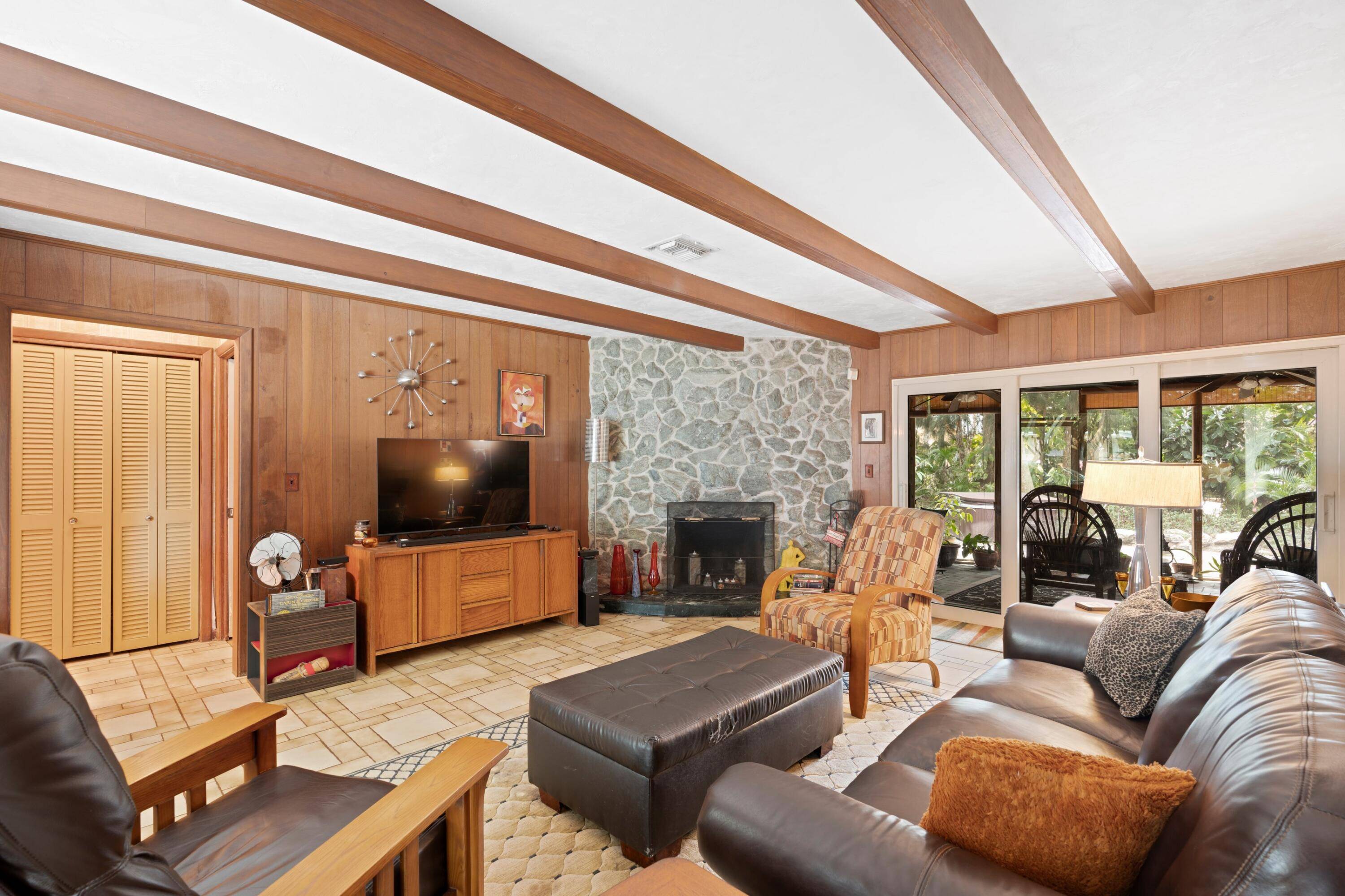 Palm Springs, FL 33406,4284 Forest LN