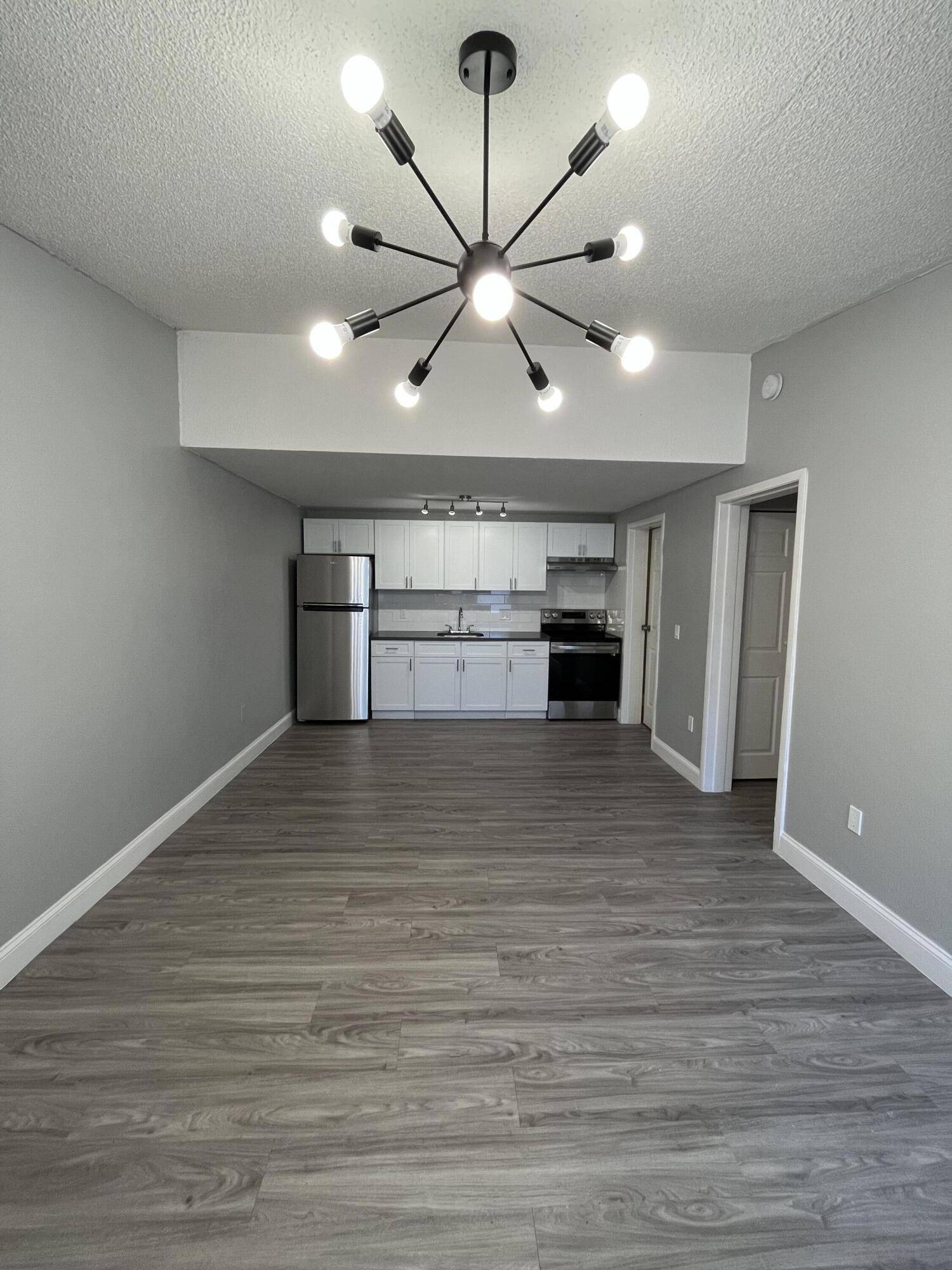 West Palm Beach, FL 33415,2357 B Greengate CIR