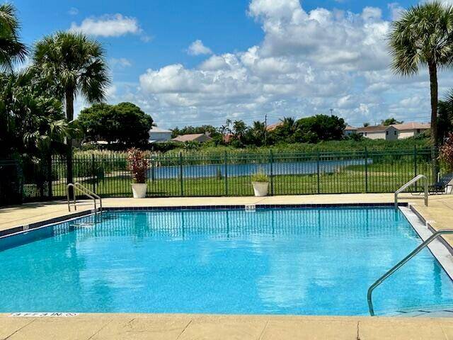 Boynton Beach, FL 33436,1626 W Meadows CIR 1626