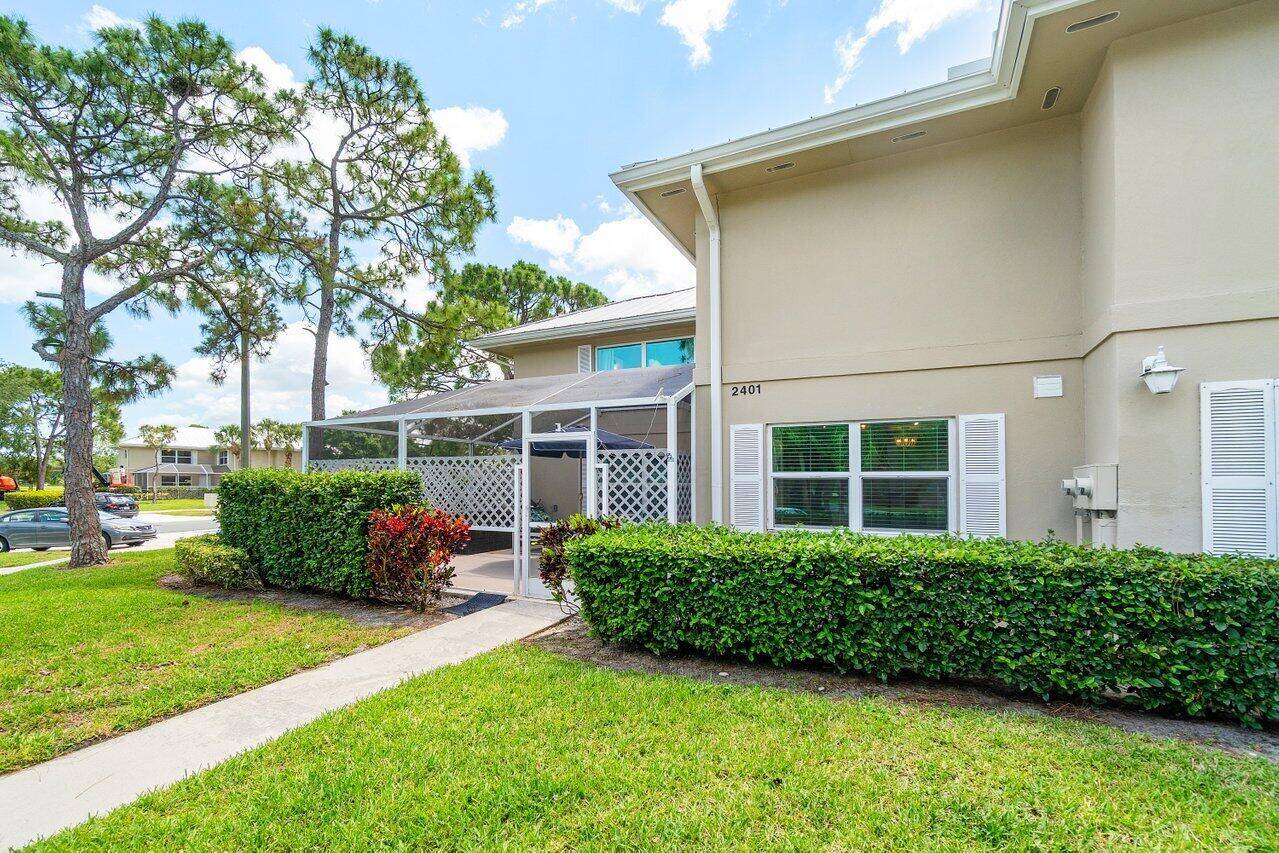 Palm City, FL 34990,2401 SW Danbury LN