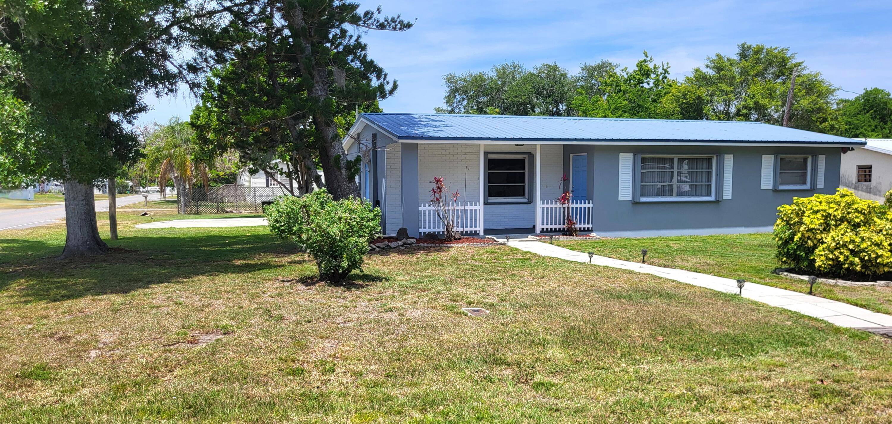 Okeechobee, FL 34974,3007 SE 34th CT