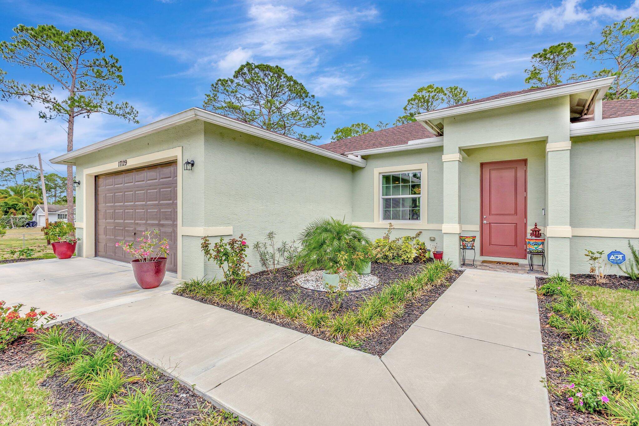 Loxahatchee, FL 33470,17129 N 37th PL