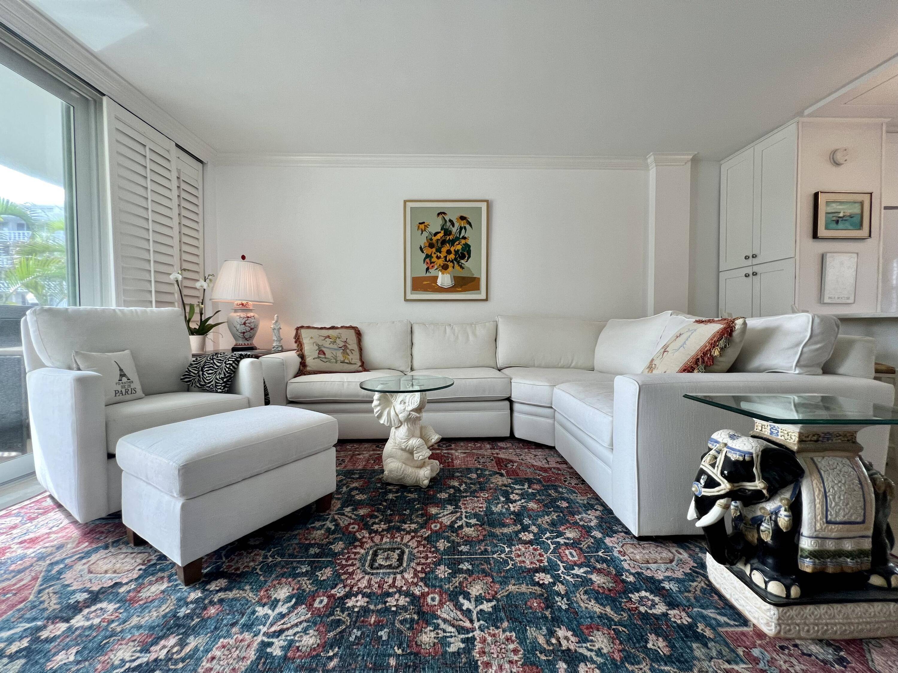 Palm Beach, FL 33480,139 Sunrise AVE 204