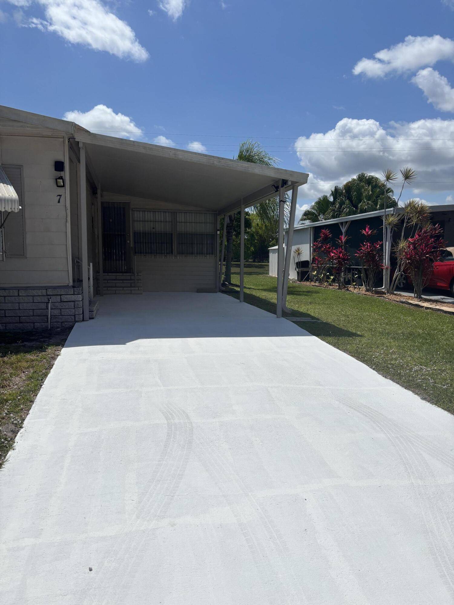 Port Saint Lucie, FL 34952,7 Villa Flores