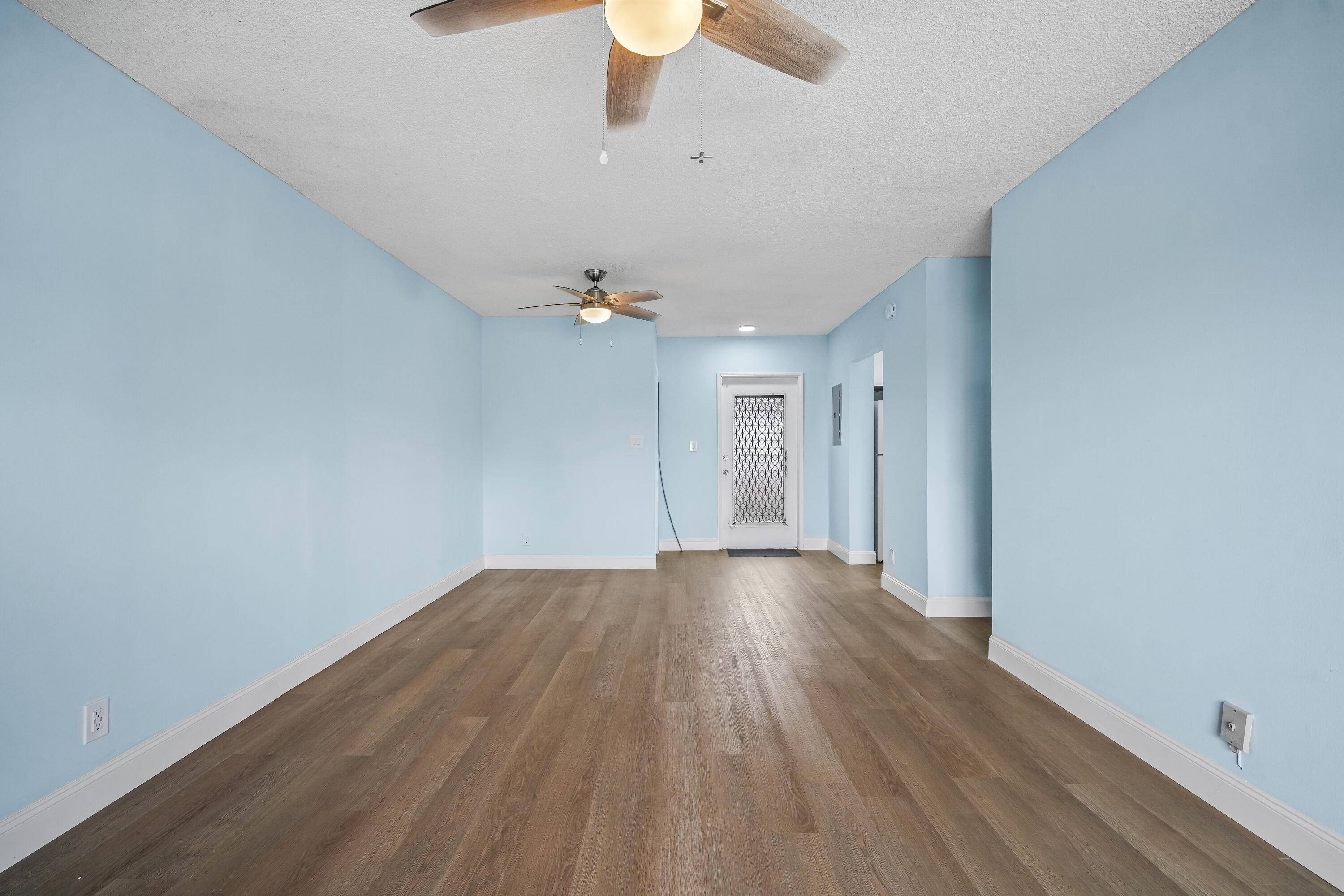 Pompano Beach, FL 33062,3201 NE 14th St CSWY 609
