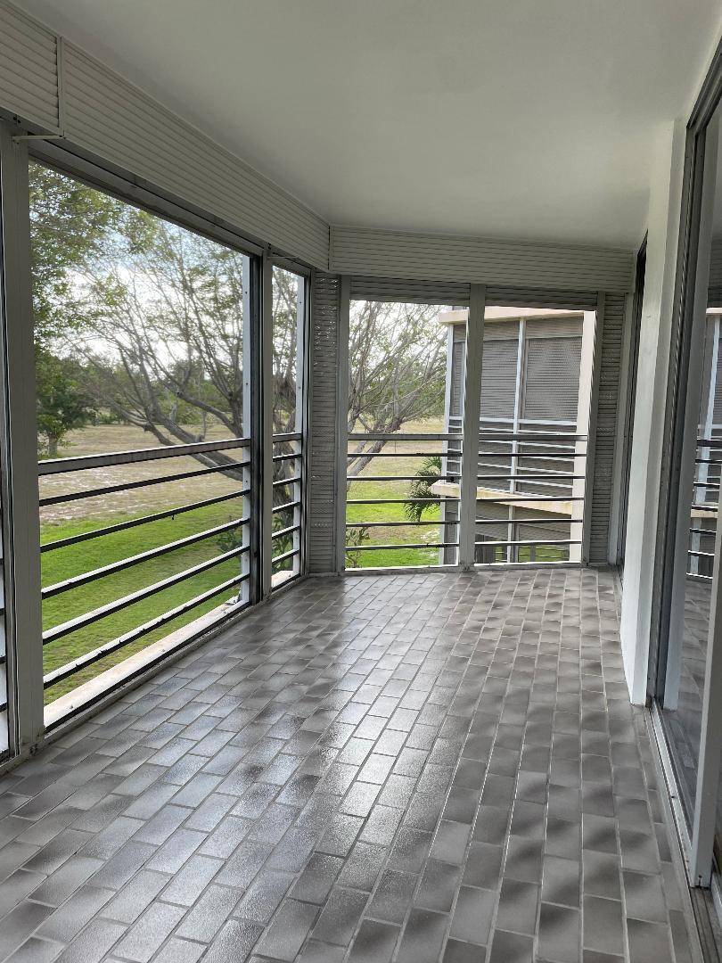 Boca Raton, FL 33487,6300 NW 2nd AVE 305