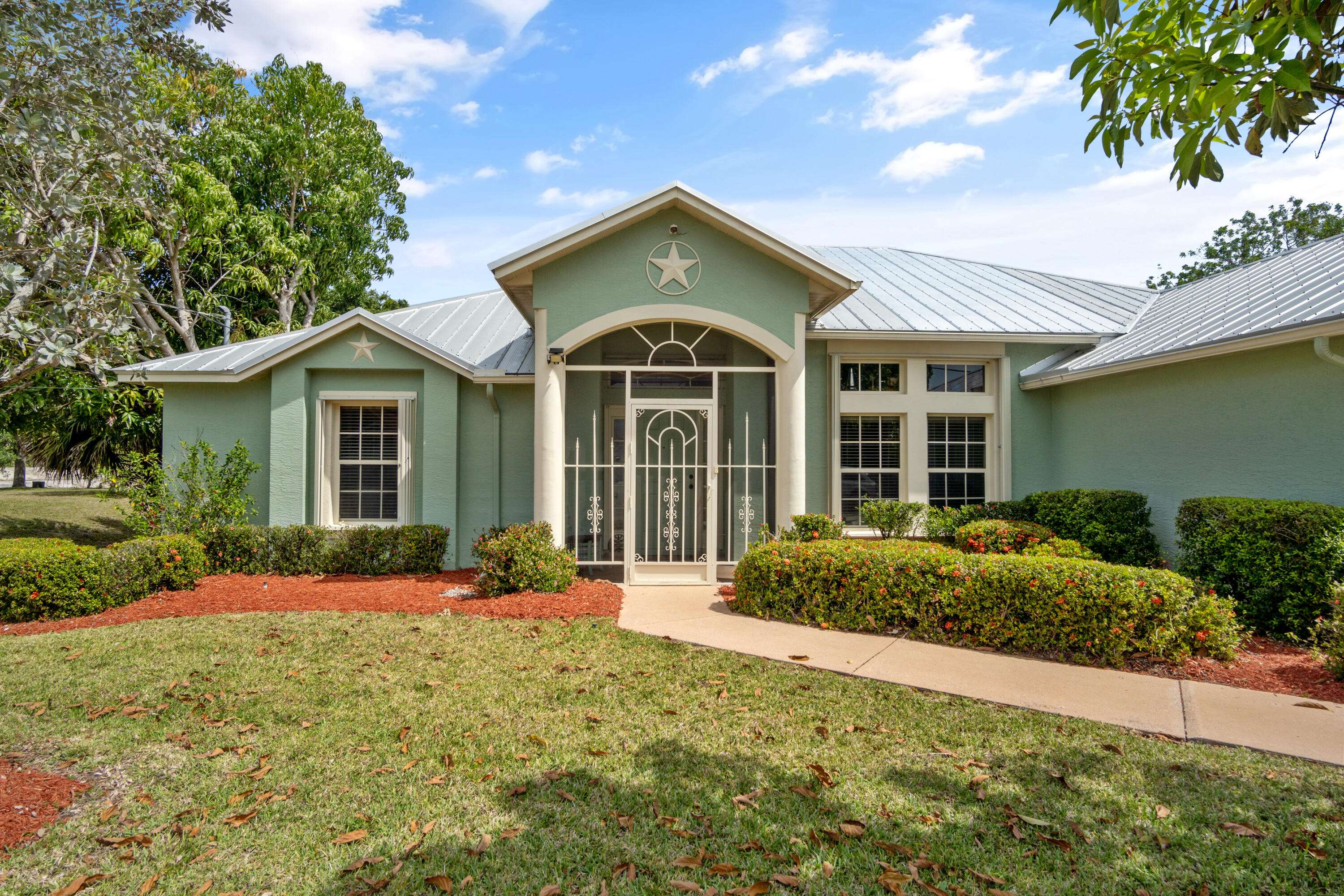 Port Saint Lucie, FL 34953,901 SW Idol AVE
