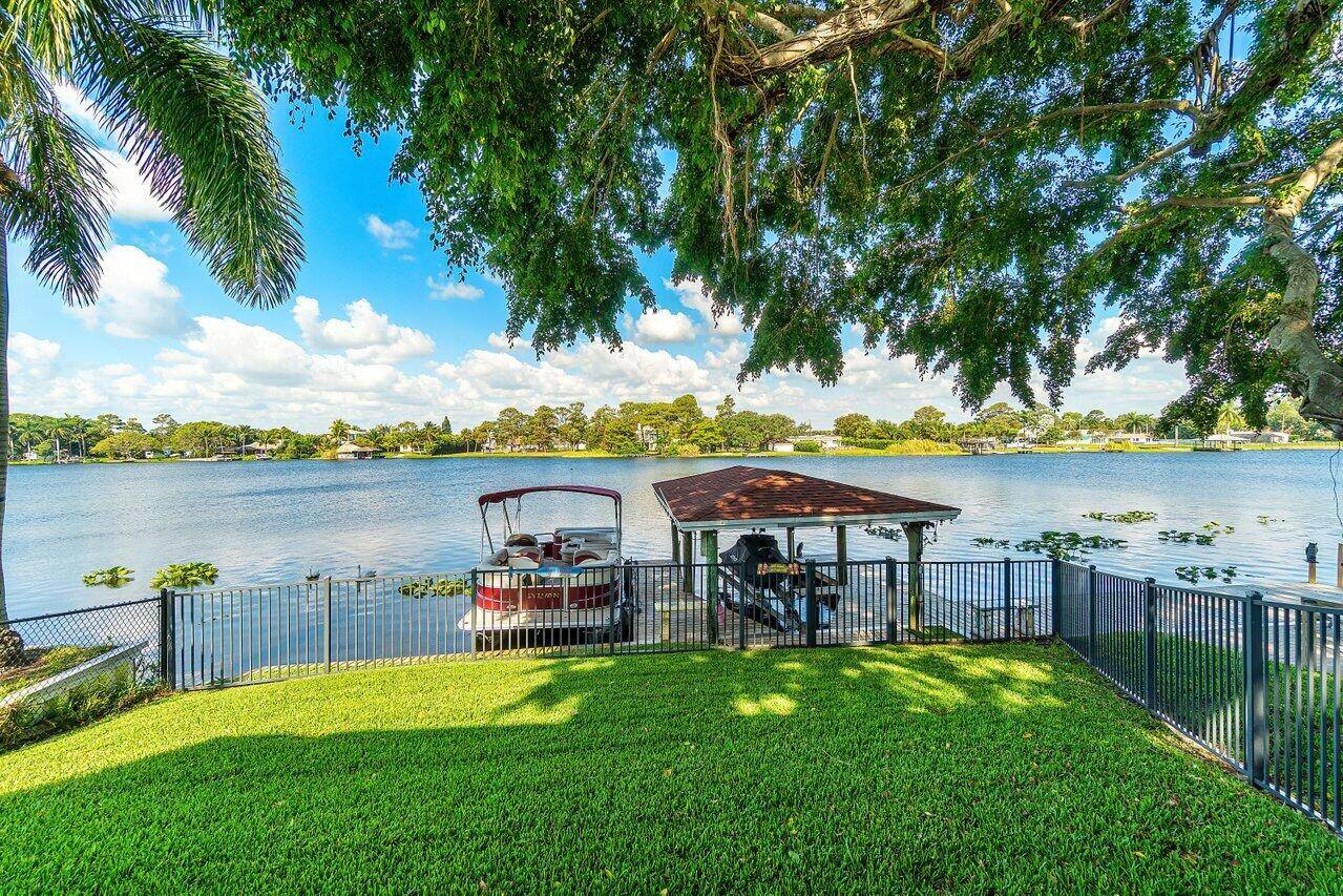 Lake Worth, FL 33462,6647 Paul Mar DR