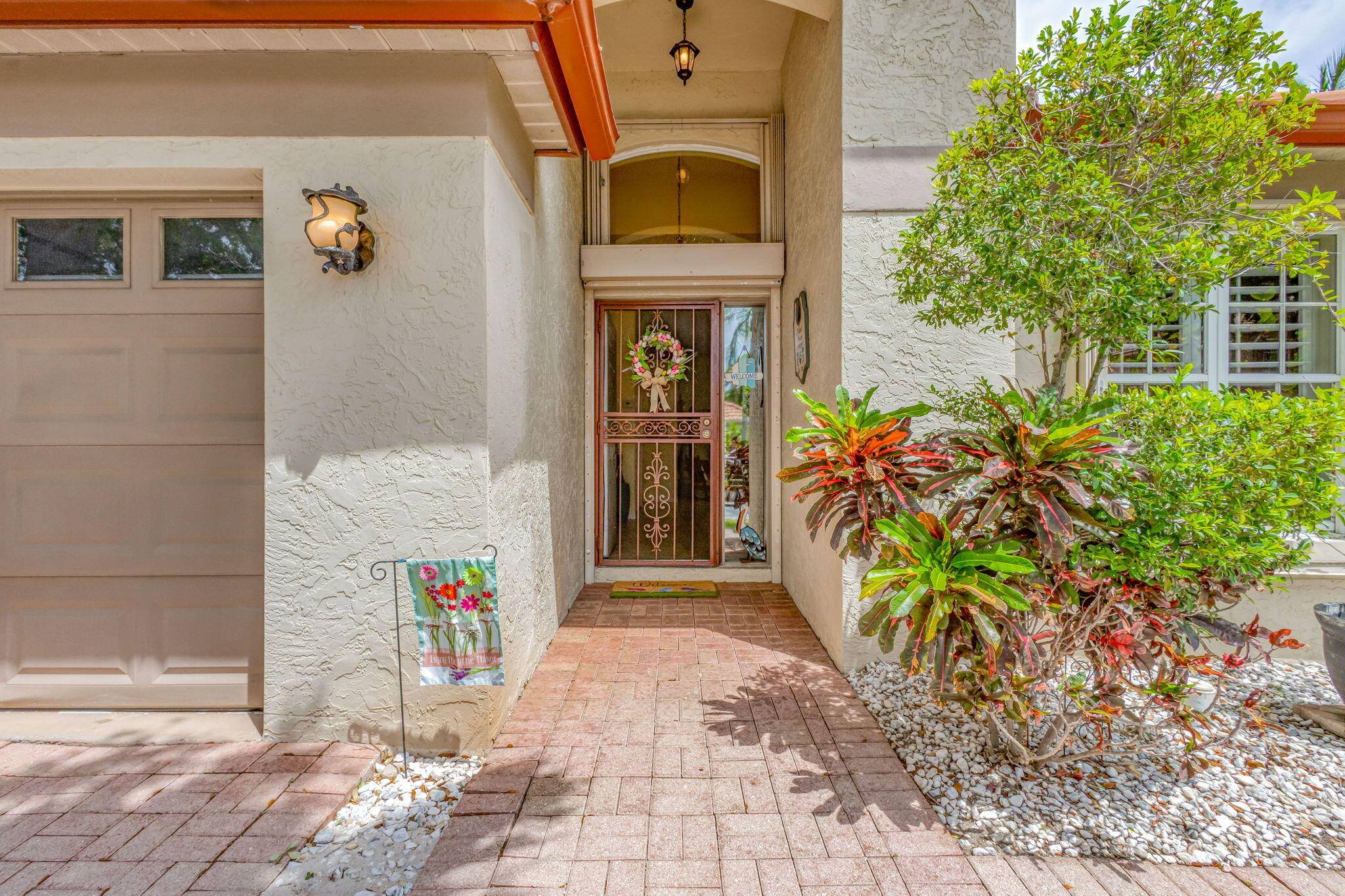 Riviera Beach, FL 33418,5205 Edenwood RD