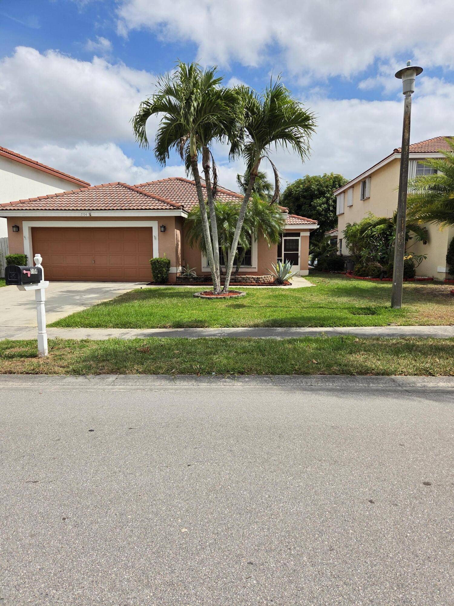 Lake Worth, FL 33467,7194 Michigan Isle RD