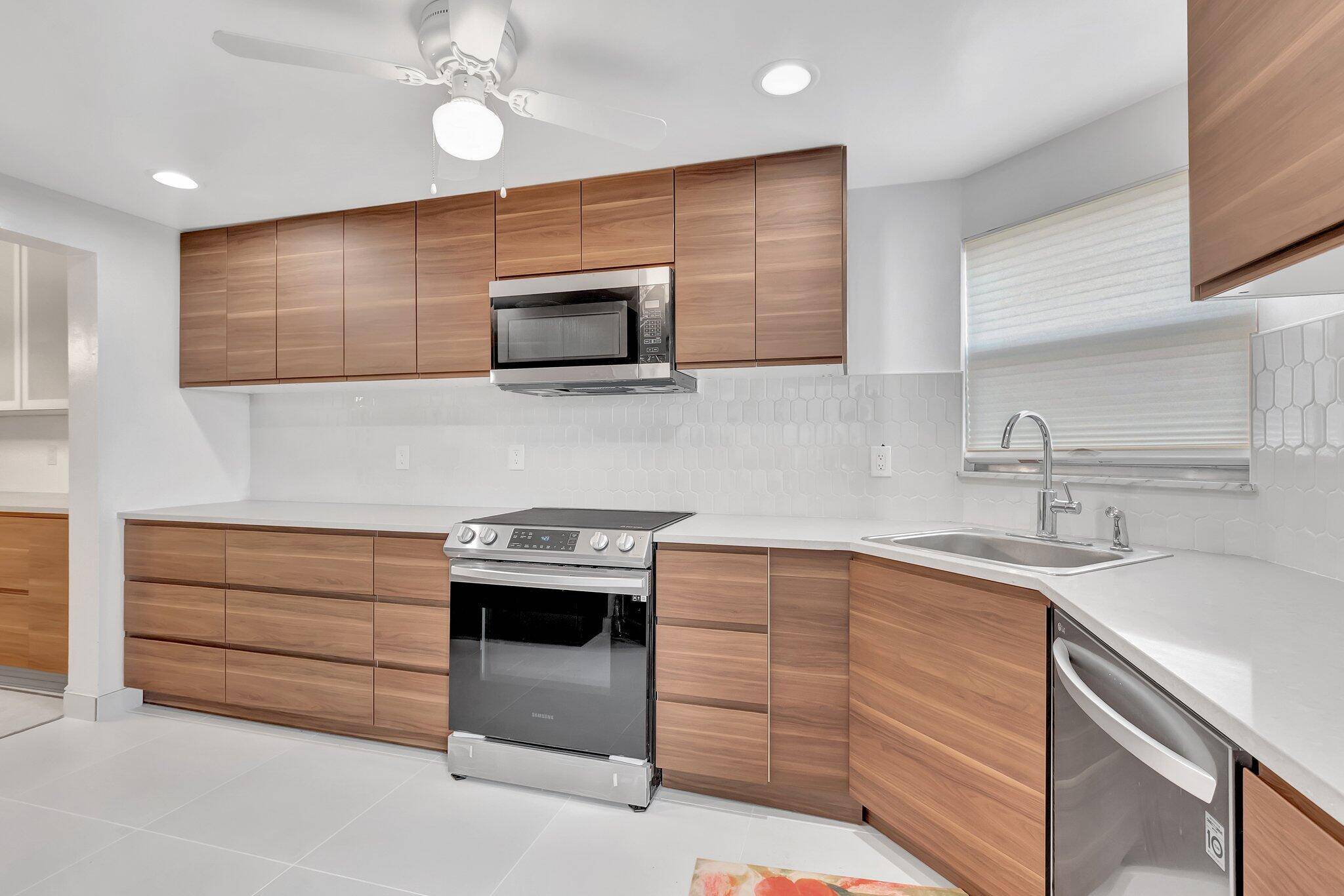 Lake Worth, FL 33467,3590 Via Poinciana 205