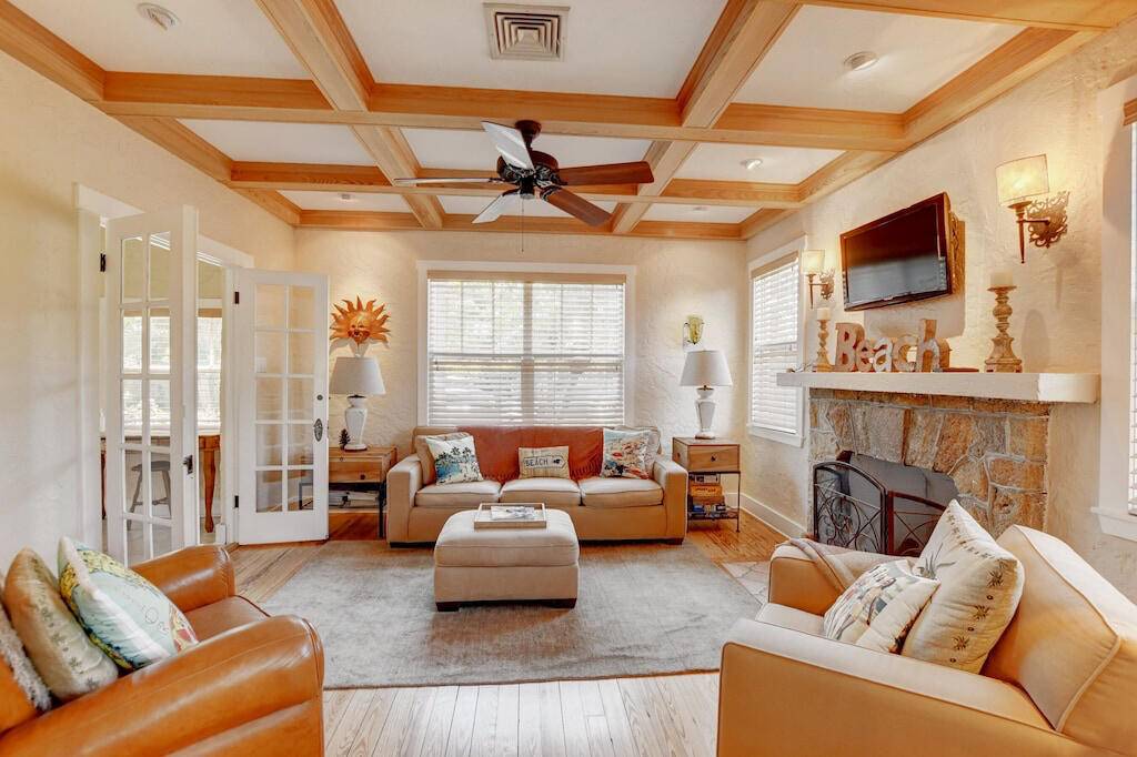 Delray Beach, FL 33444,241 Royal CT