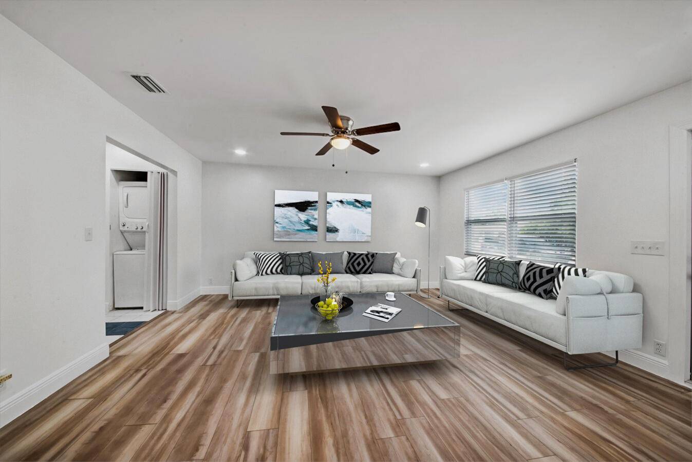 Lantana, FL 33462,526 W Perry ST A