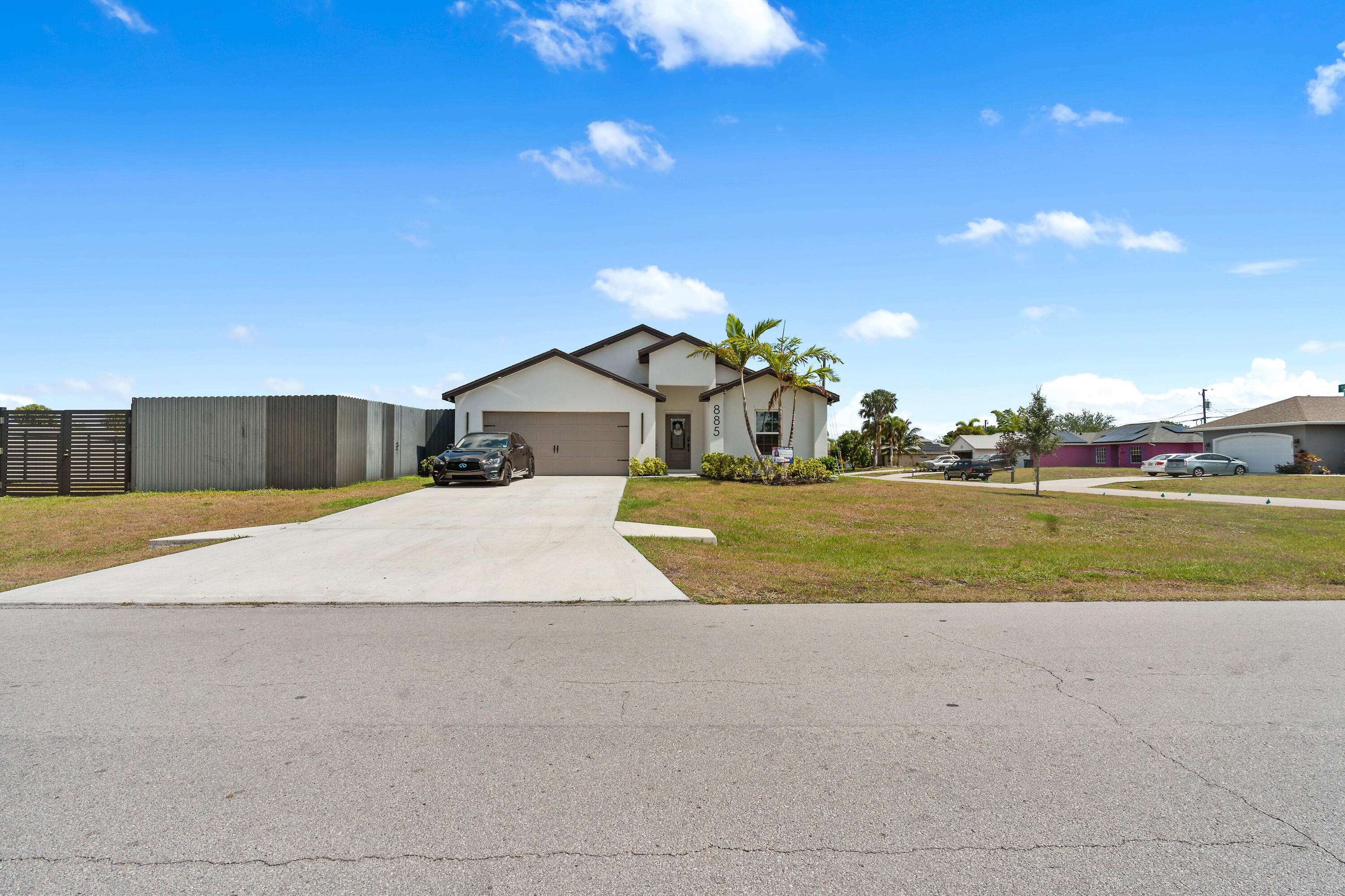 Port Saint Lucie, FL 34953,885 SW Squirrel AVE