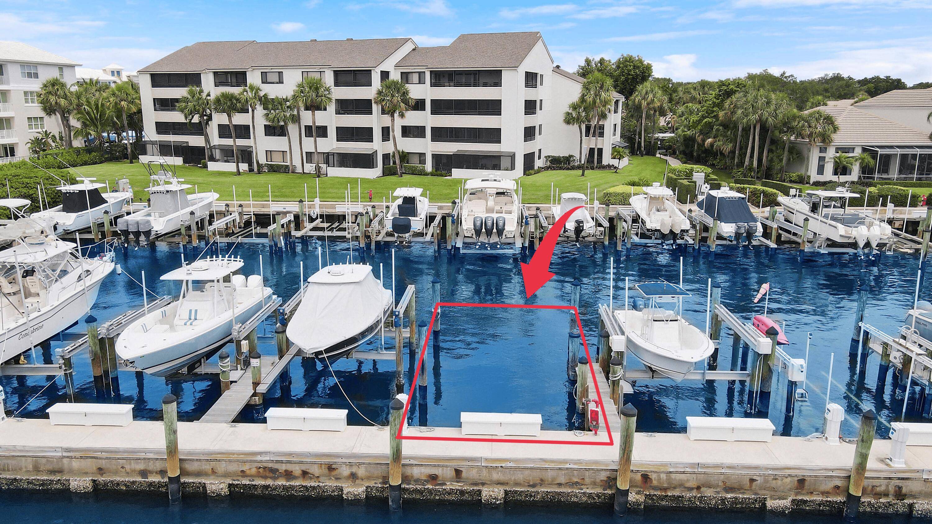 Juno Beach, FL 33408,0 Oak Harbour DR D-21