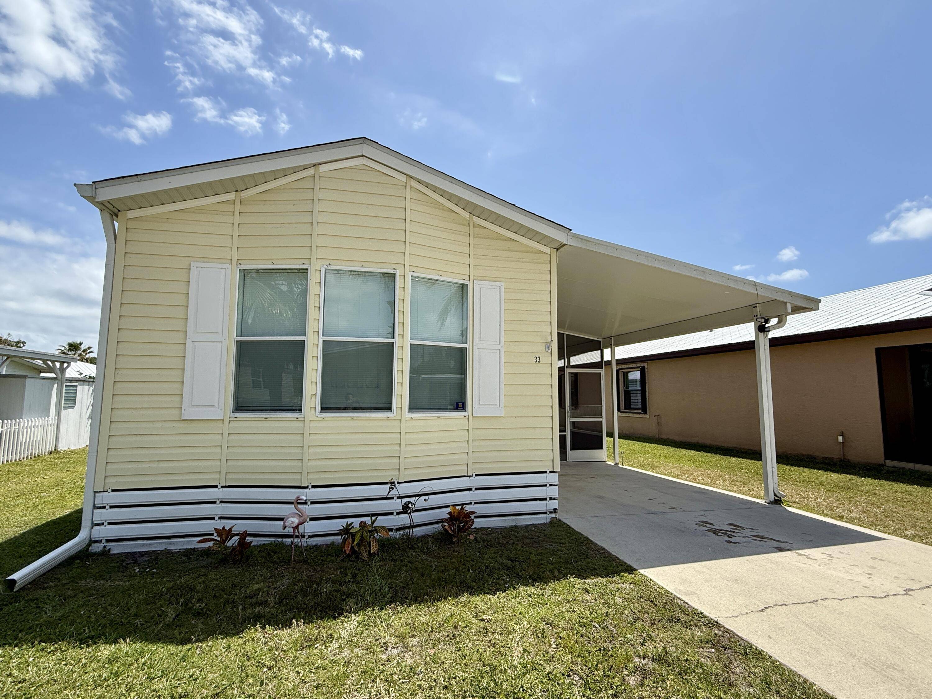Port Saint Lucie, FL 34952,33 SE Flamenco WAY