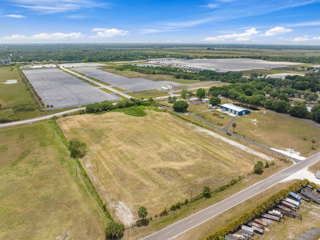 Okeechobee, FL 34972,3274 NW 18th ST