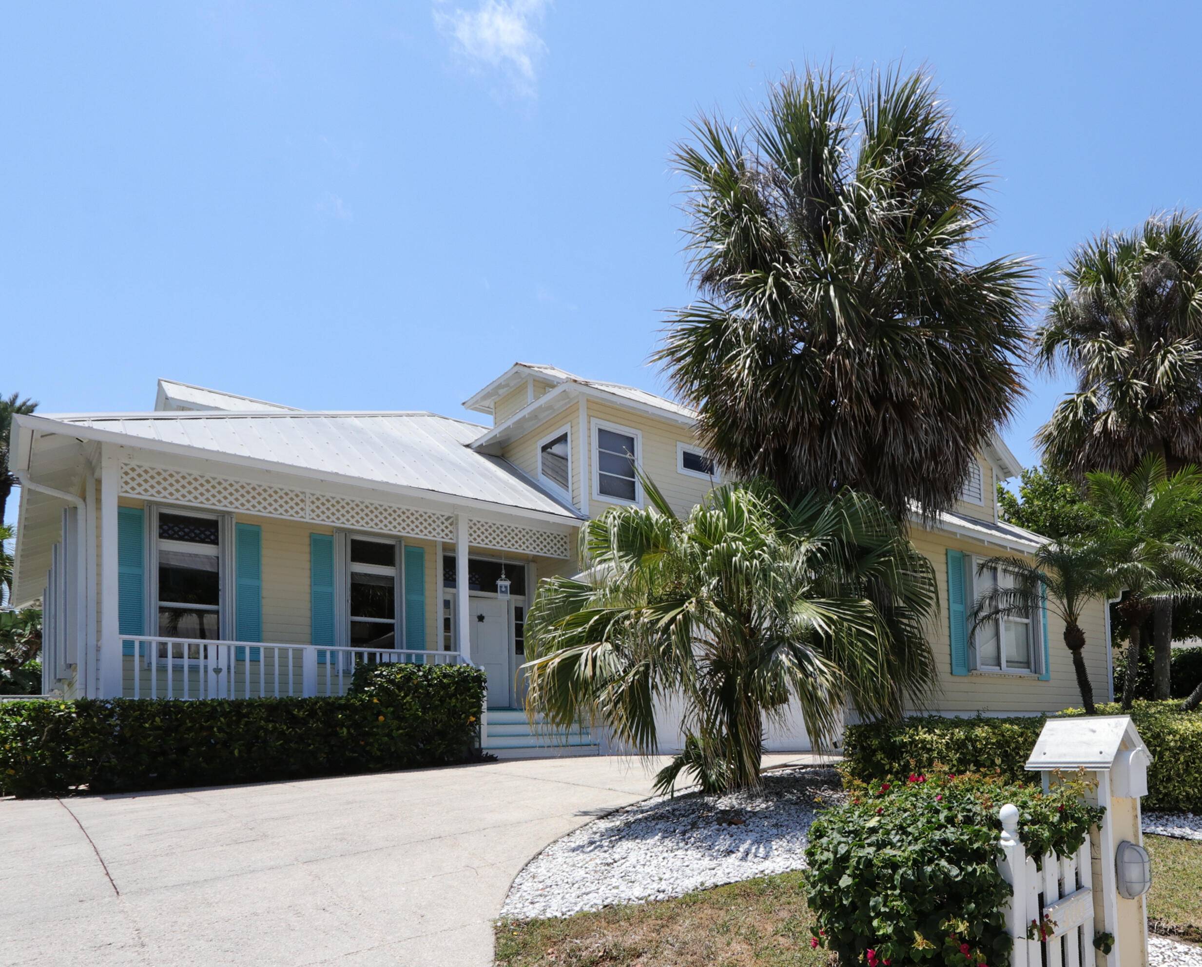 Juno Beach, FL 33408,400 Seaside LN 1