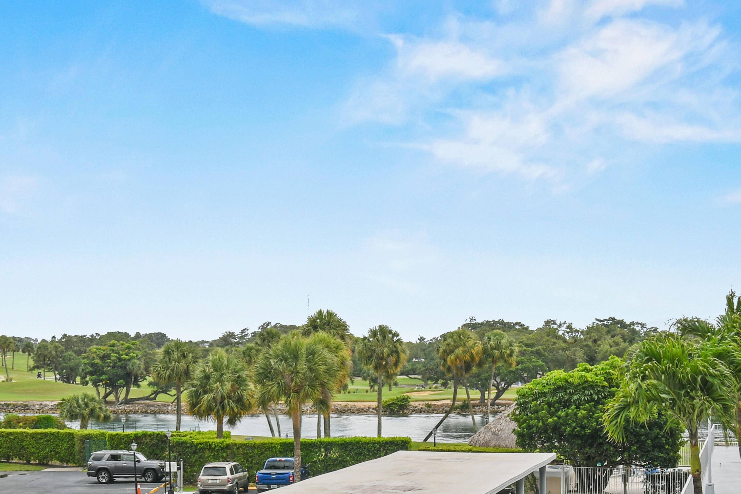 North Palm Beach, FL 33408,336 Golfview RD 317