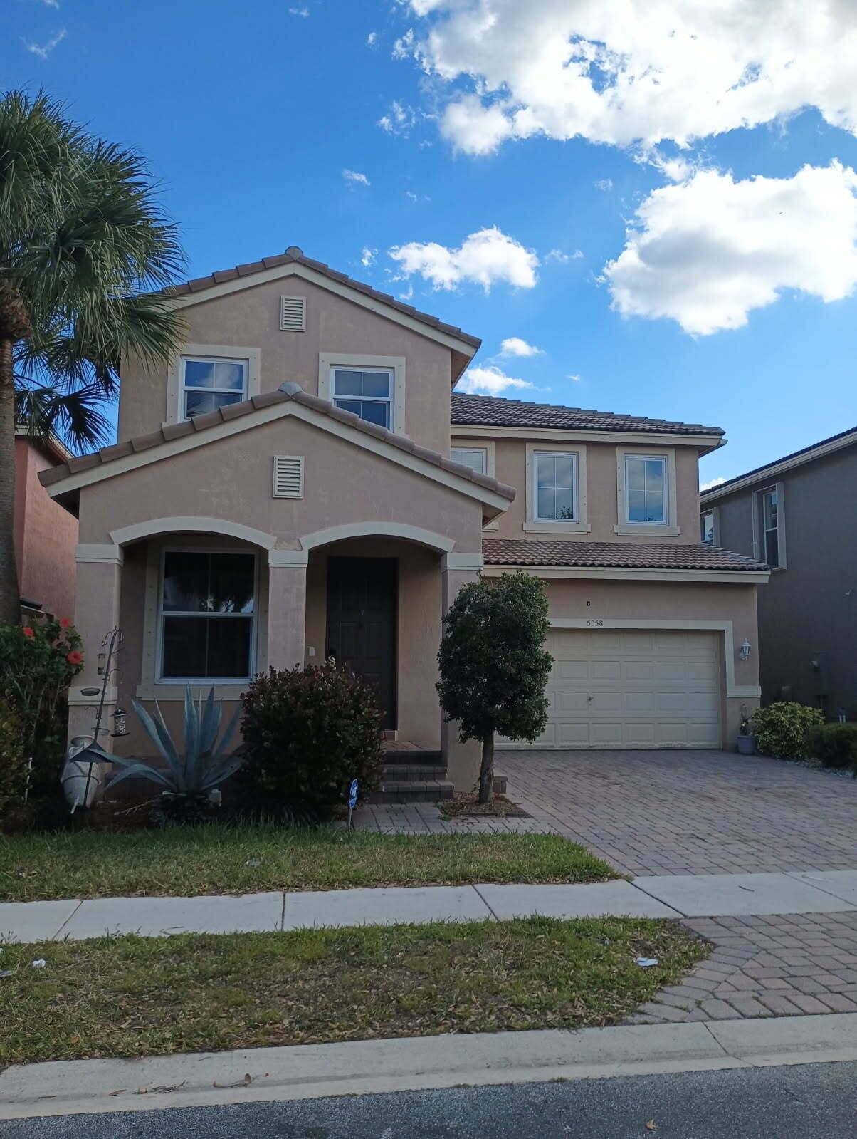Lake Worth, FL 33463,5058 Massy DR