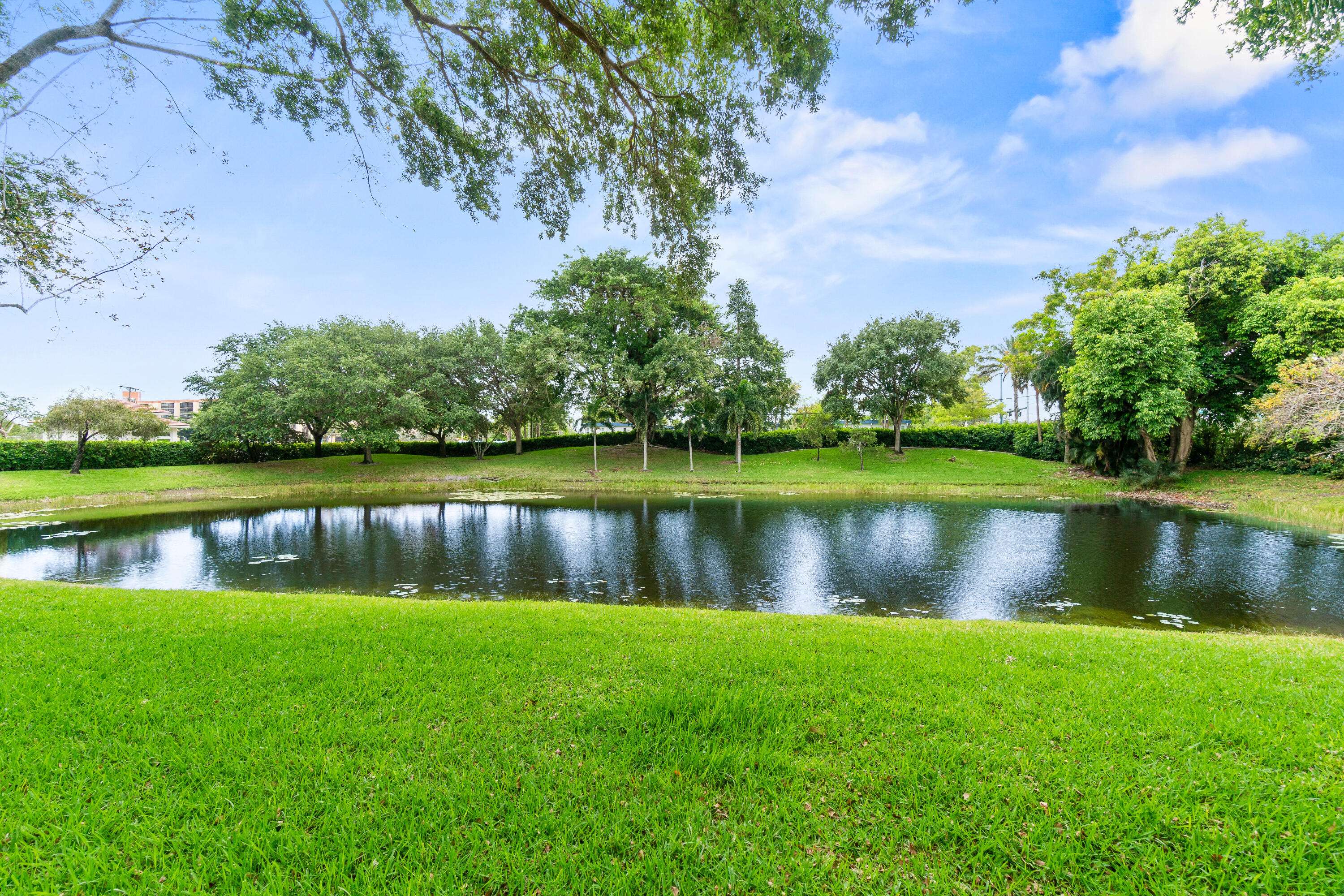 Delray Beach, FL 33446,7350 Kinghurst DR 305