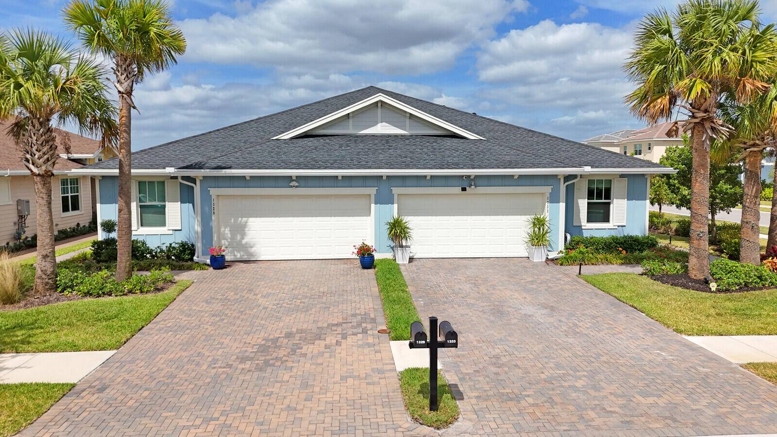 The Acreage, FL 33470,1333 Haywagon TRL