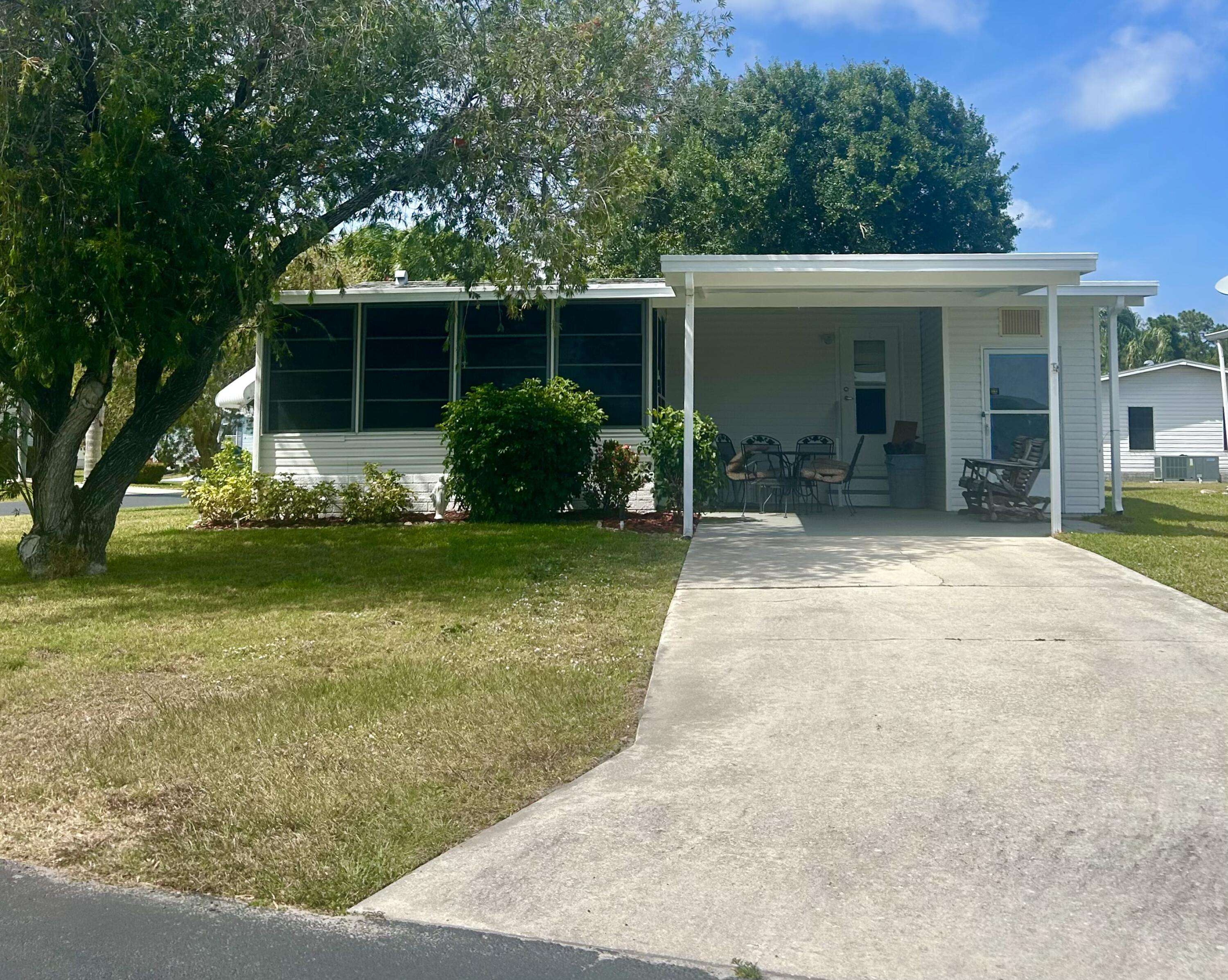 Fort Pierce, FL 34982,334 Seahorse TER