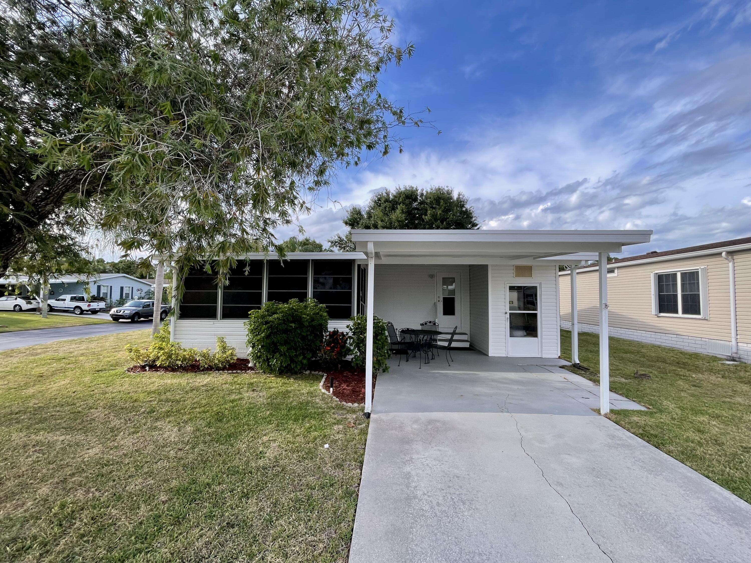 Fort Pierce, FL 34982,334 Seahorse TER
