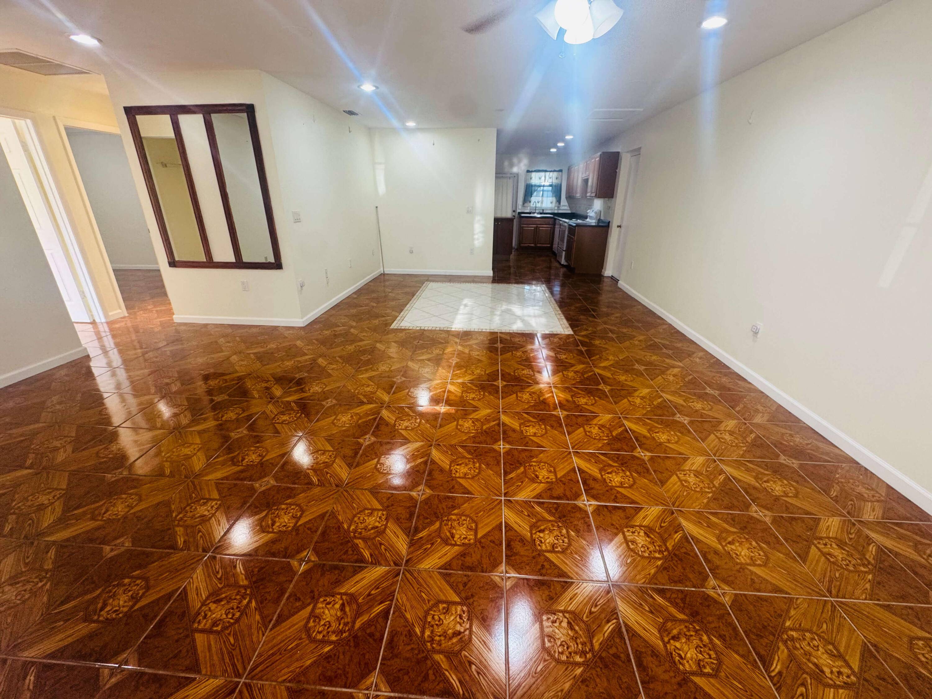 Royal Palm Beach, FL 33411,782 Orchid DR