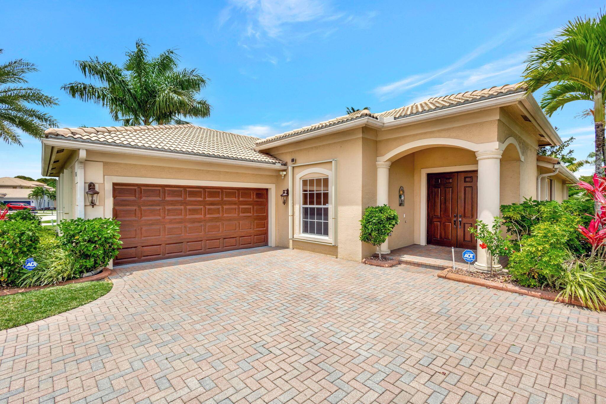 Royal Palm Beach, FL 33411,141 Bella Vista WAY