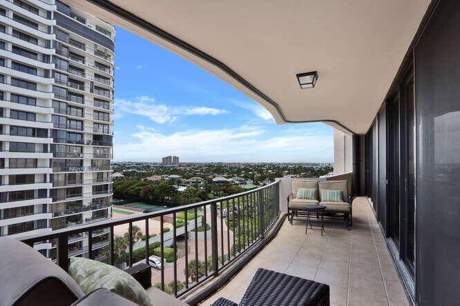 Singer Island, FL 33404,4200 N Ocean DR 2-903